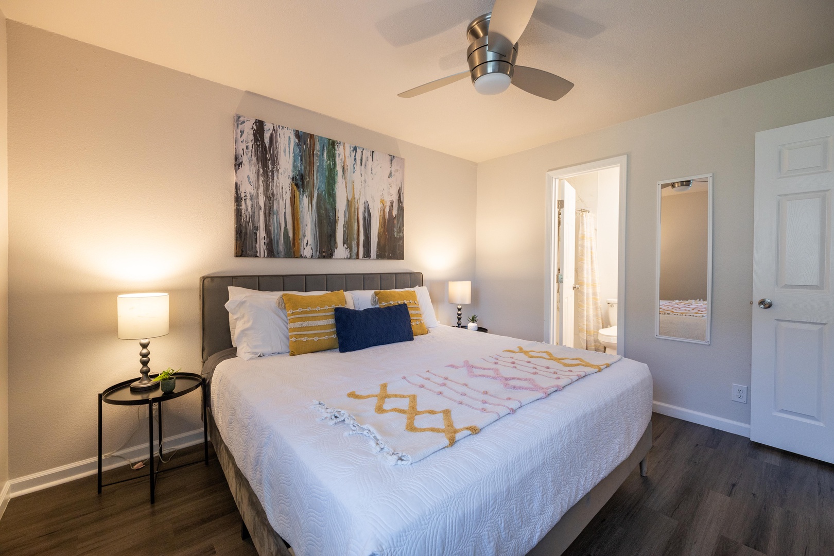 Drift off in comfort after exploring Scottsdale's nightlife.