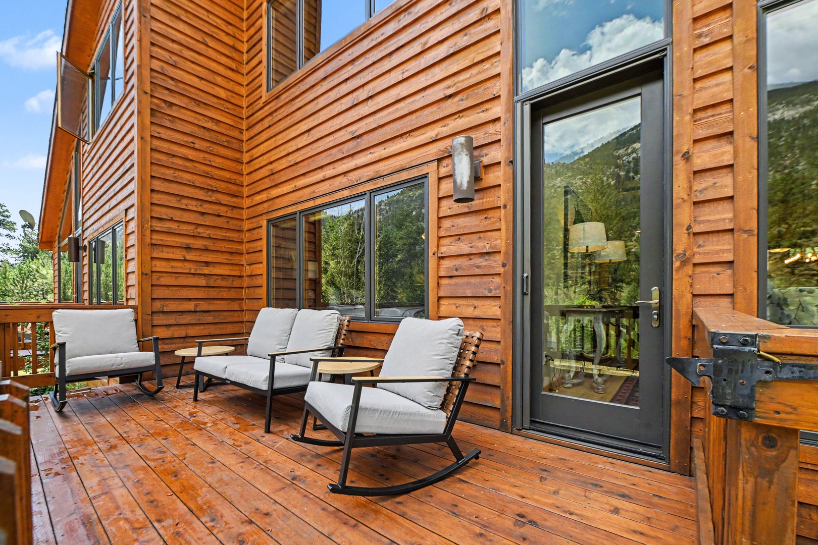 Private deck with plenty of seating.