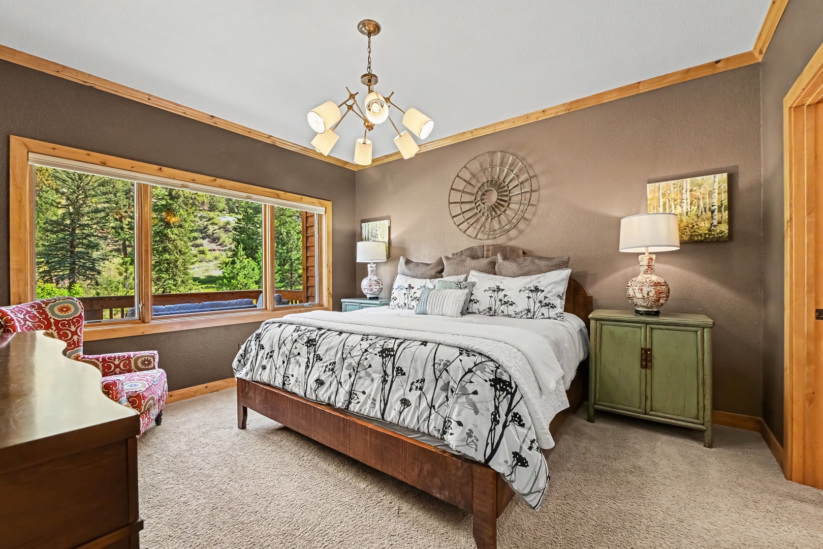 Master bedroom with King bed.