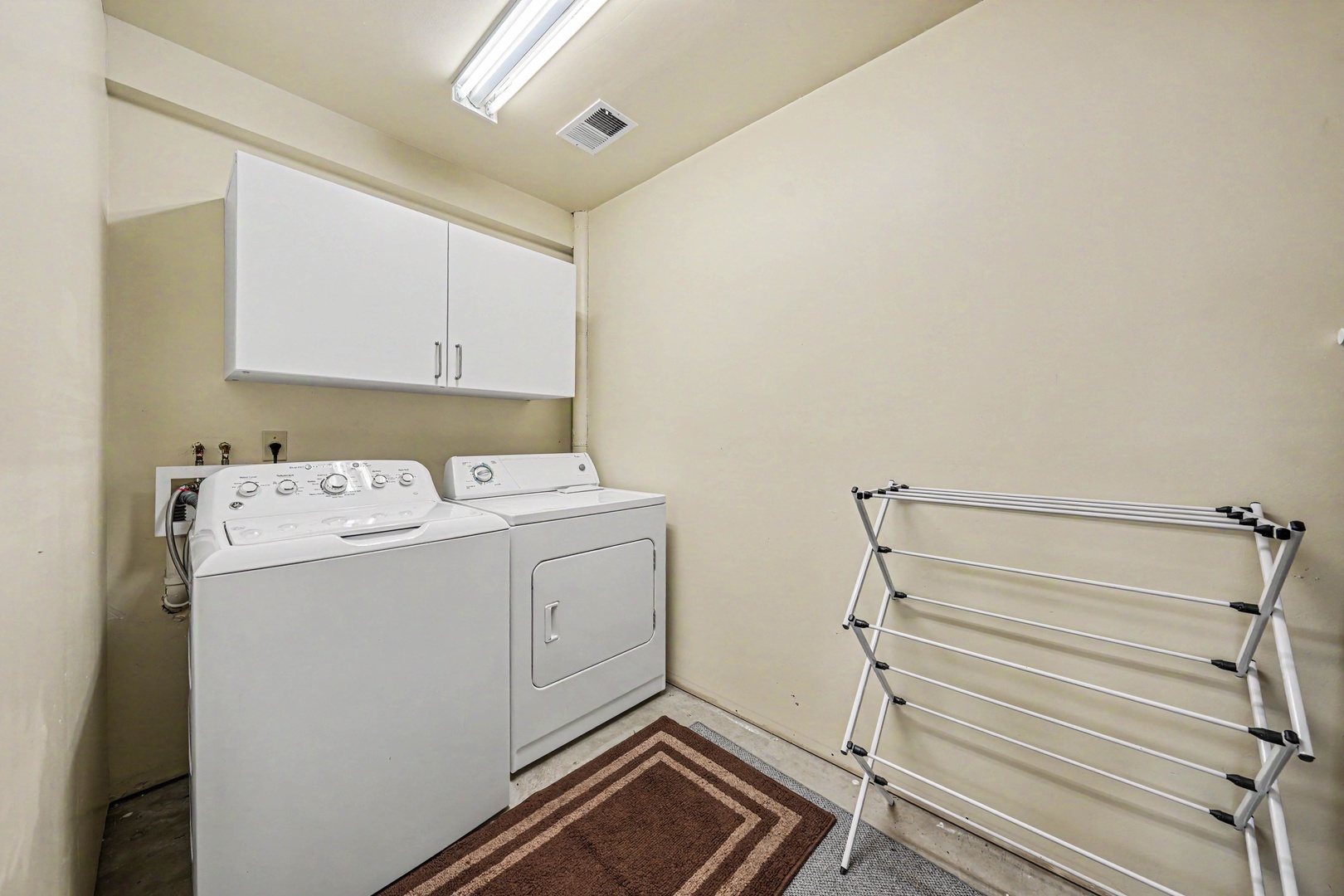 Your own private laundry room makes packing light easy, with a full-size washer, dryer, and drying rack ready whenever you need them.