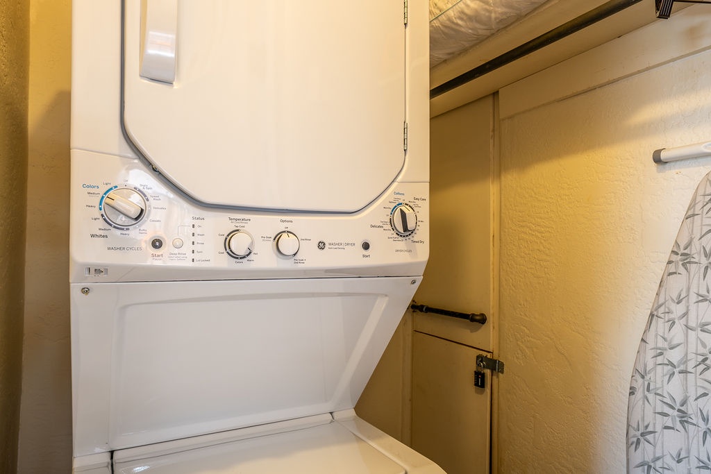 Your in-unit washer and dryer combo makes packing light a breeze, letting you refresh your wardrobe anytime during your stay.