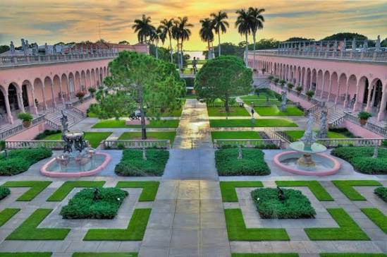 The Ringling Museum is just a short walk from the property. Enjoy the beautiful grounds of the Ca' d'Zan on the bay front.