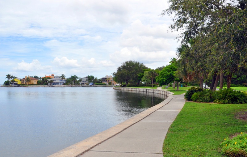 The property is in the Sapphire Shores neighborhood with a community park on Sarasota Bay.