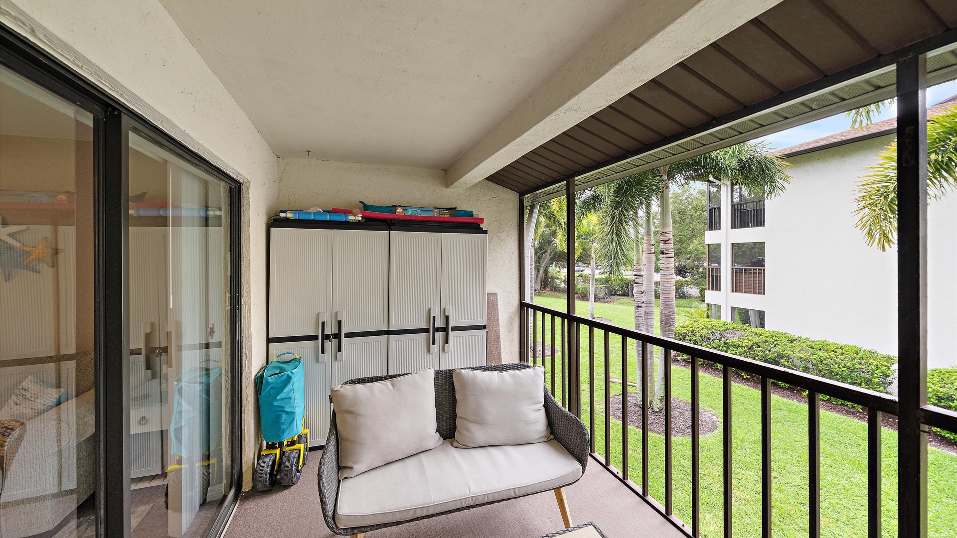 Settle into your private balcony with garden views, where plush seating and tropical breezes create the perfect spot to unwind with morning coffee or an evening read.
