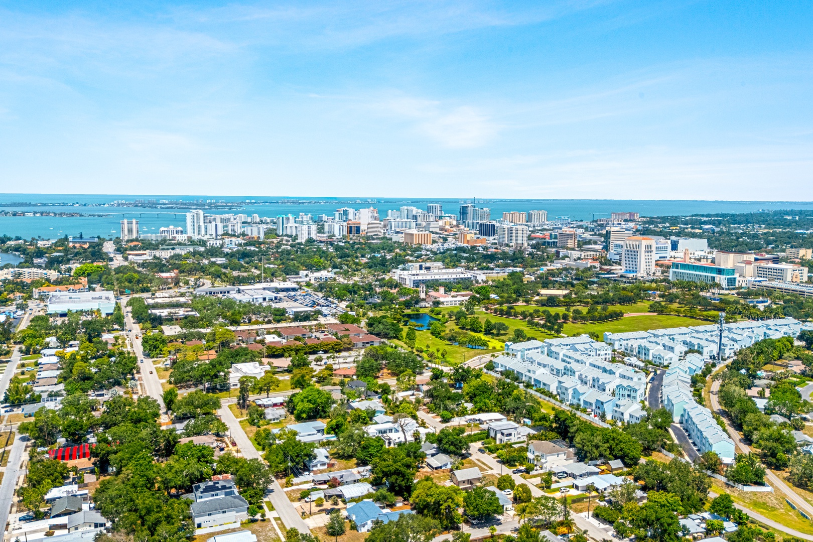 Close to Downtown Sarasota dining, shopping, and nightlife - free trolley for transportation to St. Armond's Circle and top-rated beaches.