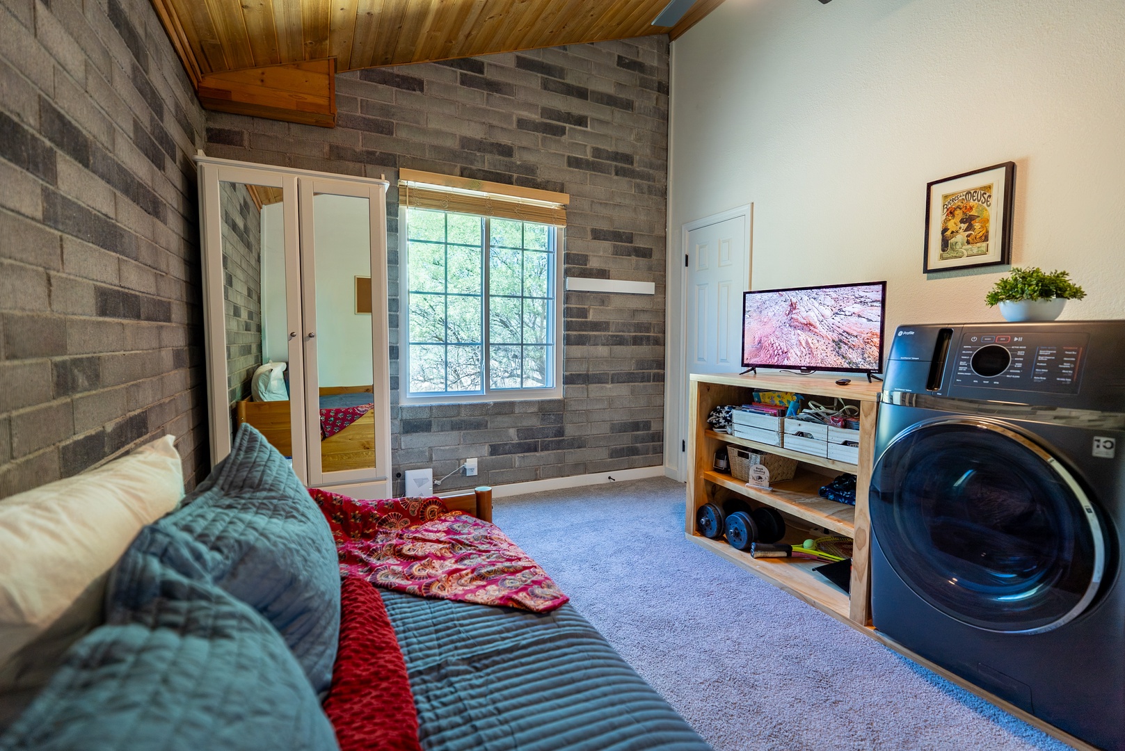 Third bedroom has pull out trundle for one or two