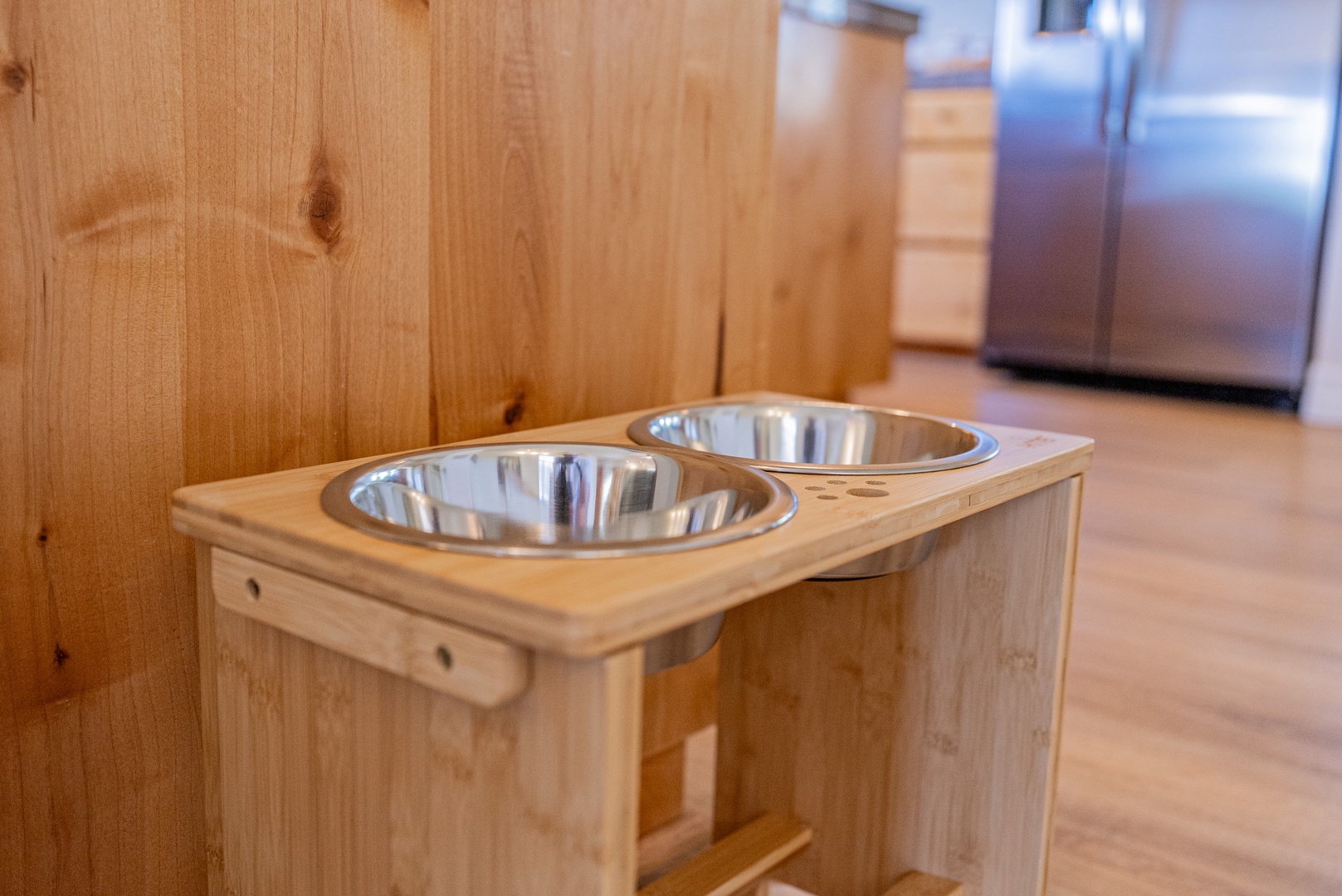 Your furry companion will love their own elevated dining station with stainless steel bowls in this pet-friendly space.