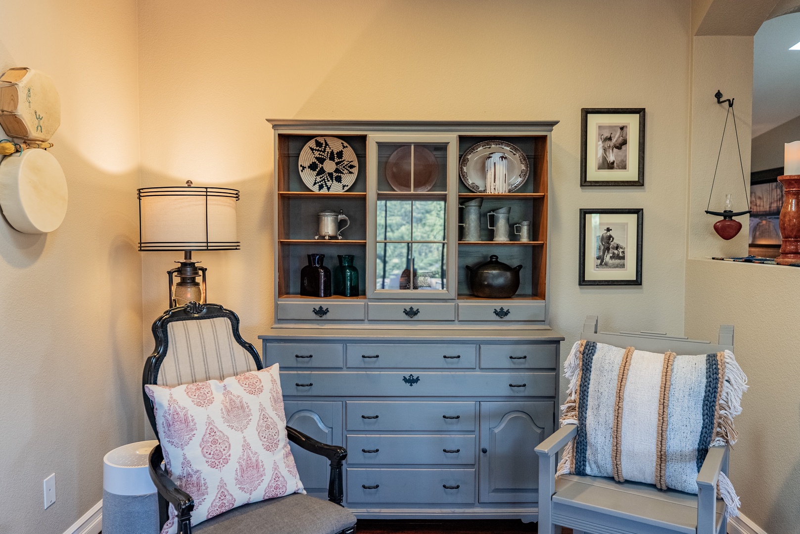 Cozy corner, where vintage-inspired furnishings create a welcoming retreat