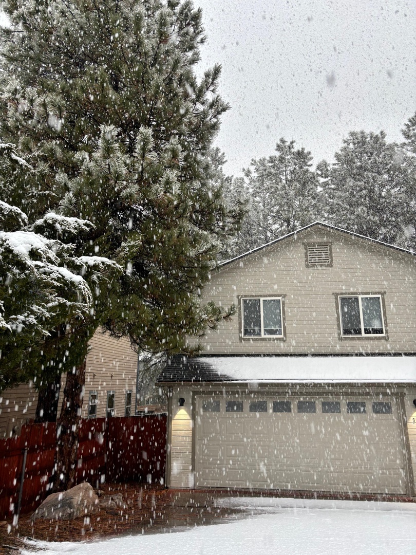 Ponderosa Pines Retreat