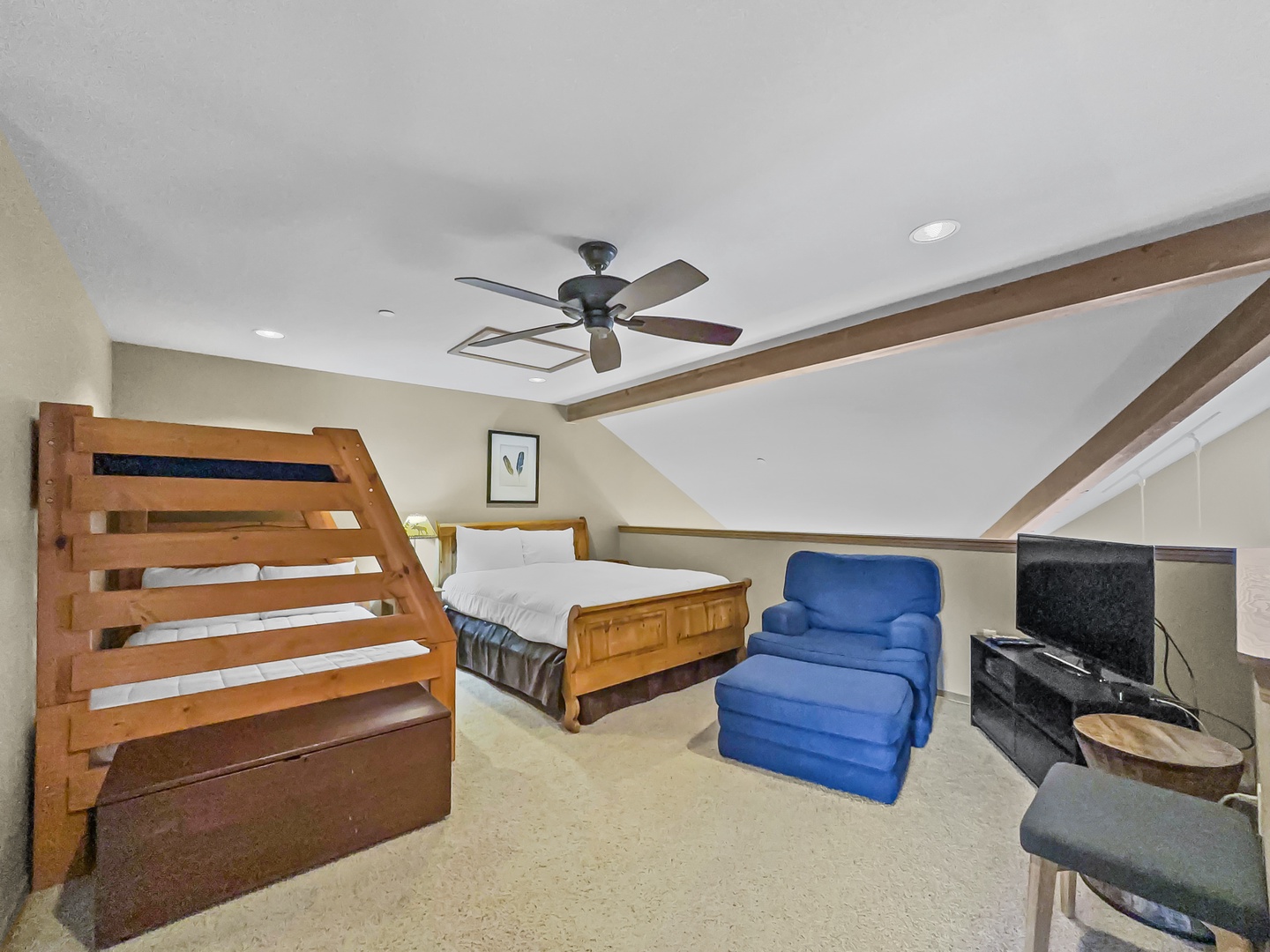 1667500660746B6_Frisco__charlie@skyrun.com90134_probr