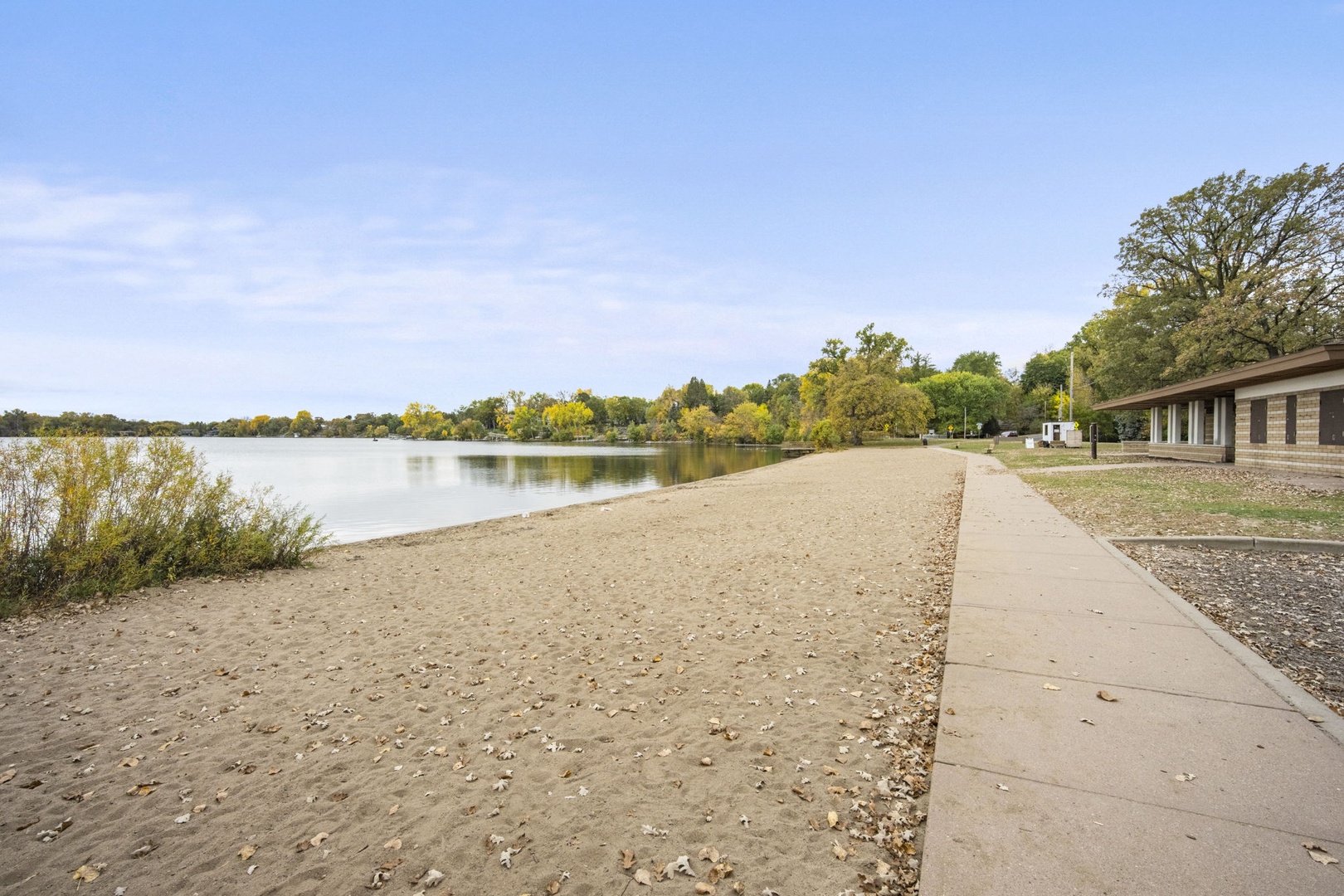 Long stretch of beach available to the public