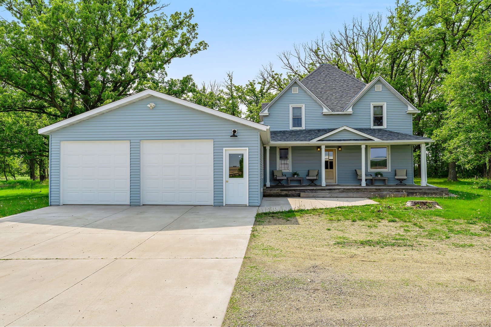 The Blue Farmhouse