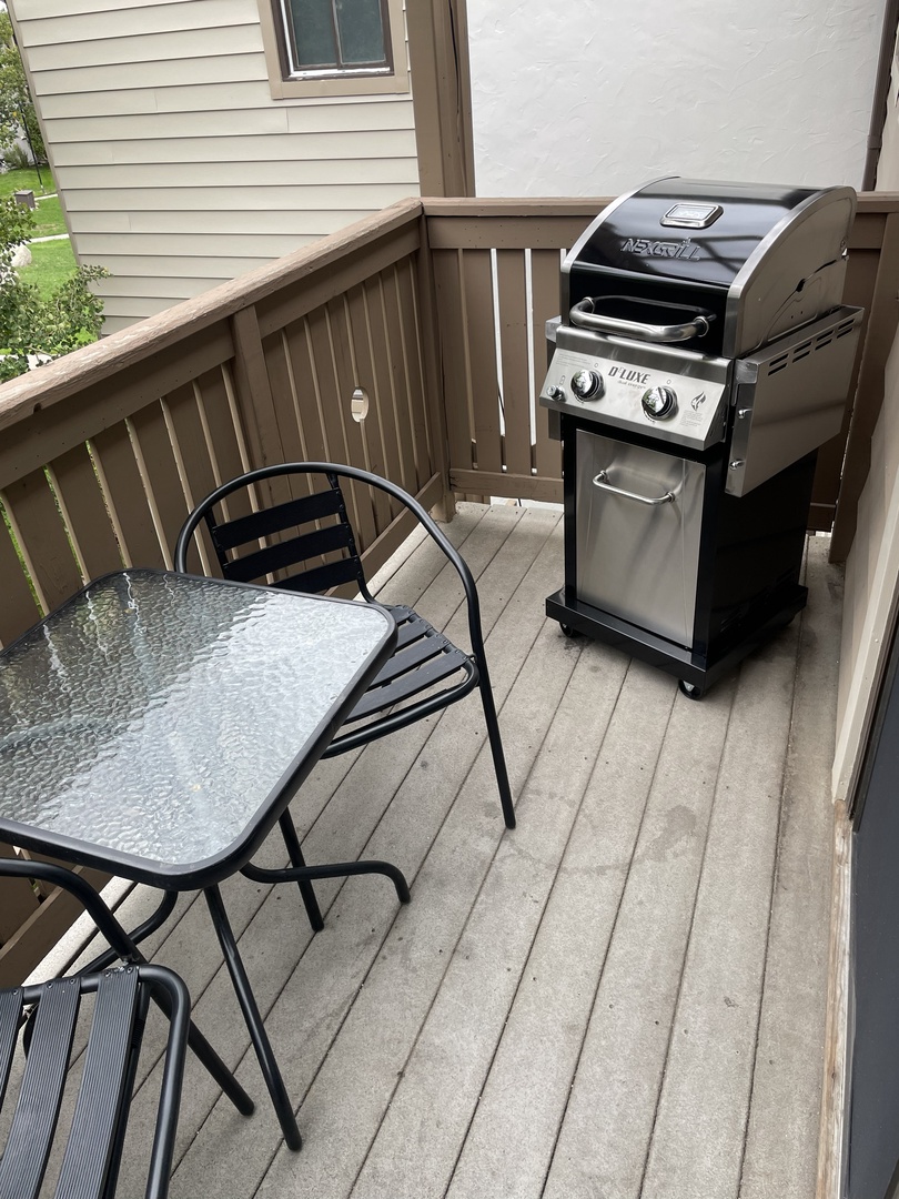 Deck with brand new BBQ