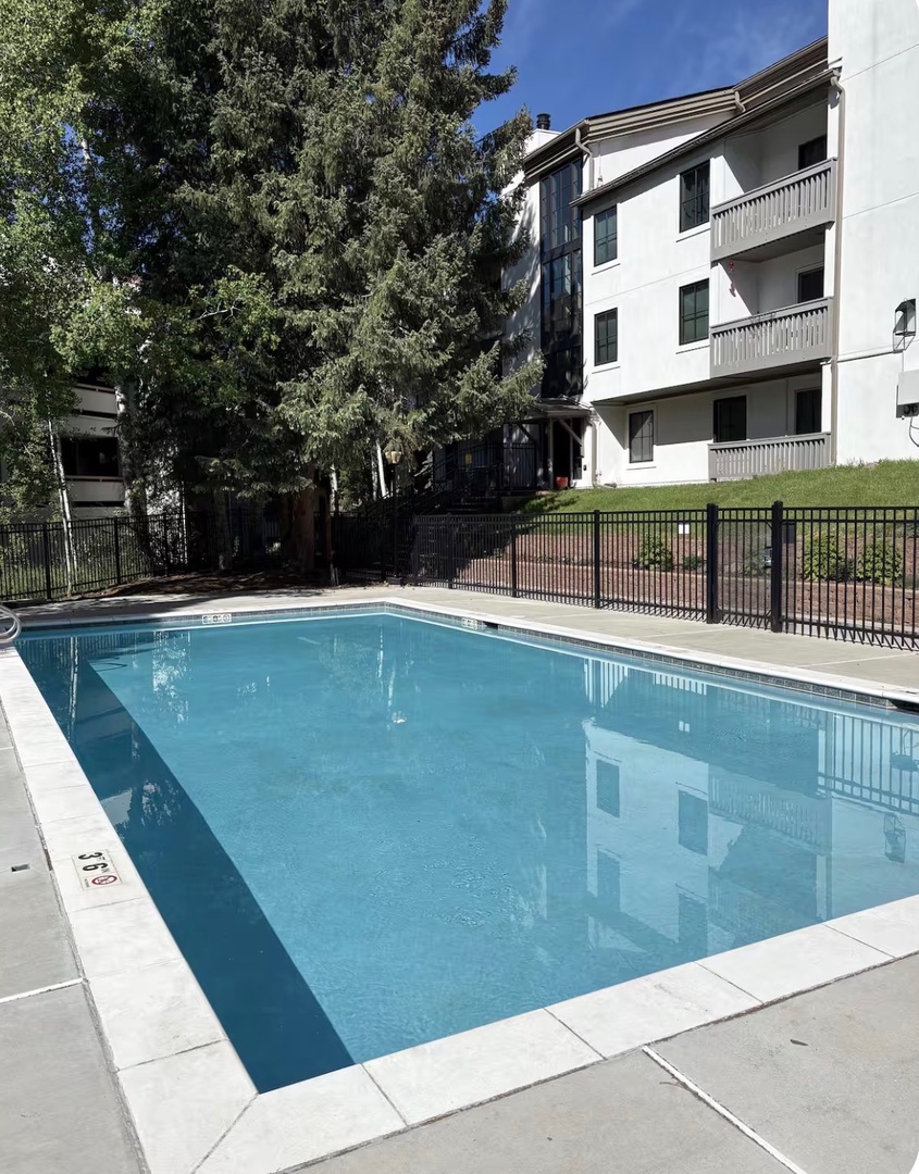 IMG_5943 Pool 