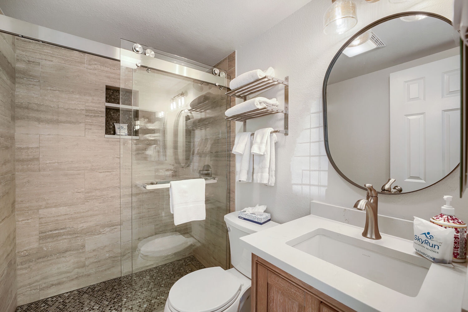 Primary En-suite Bathroom