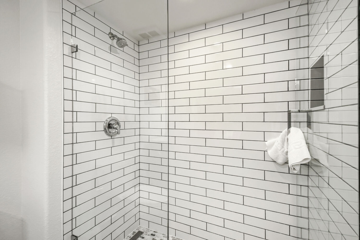 Primary En-suite Bathroom