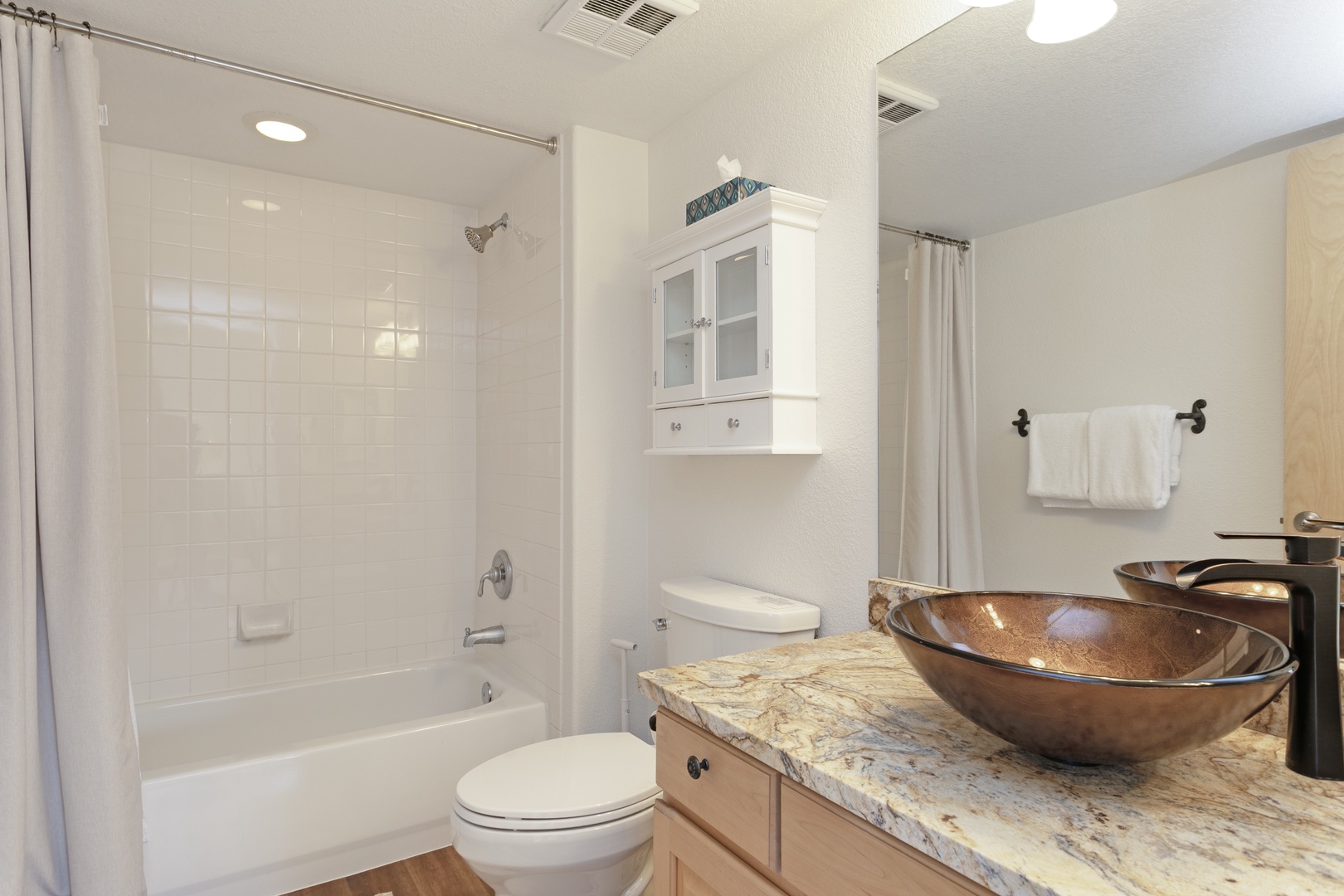 Primary Bathroom ensuite