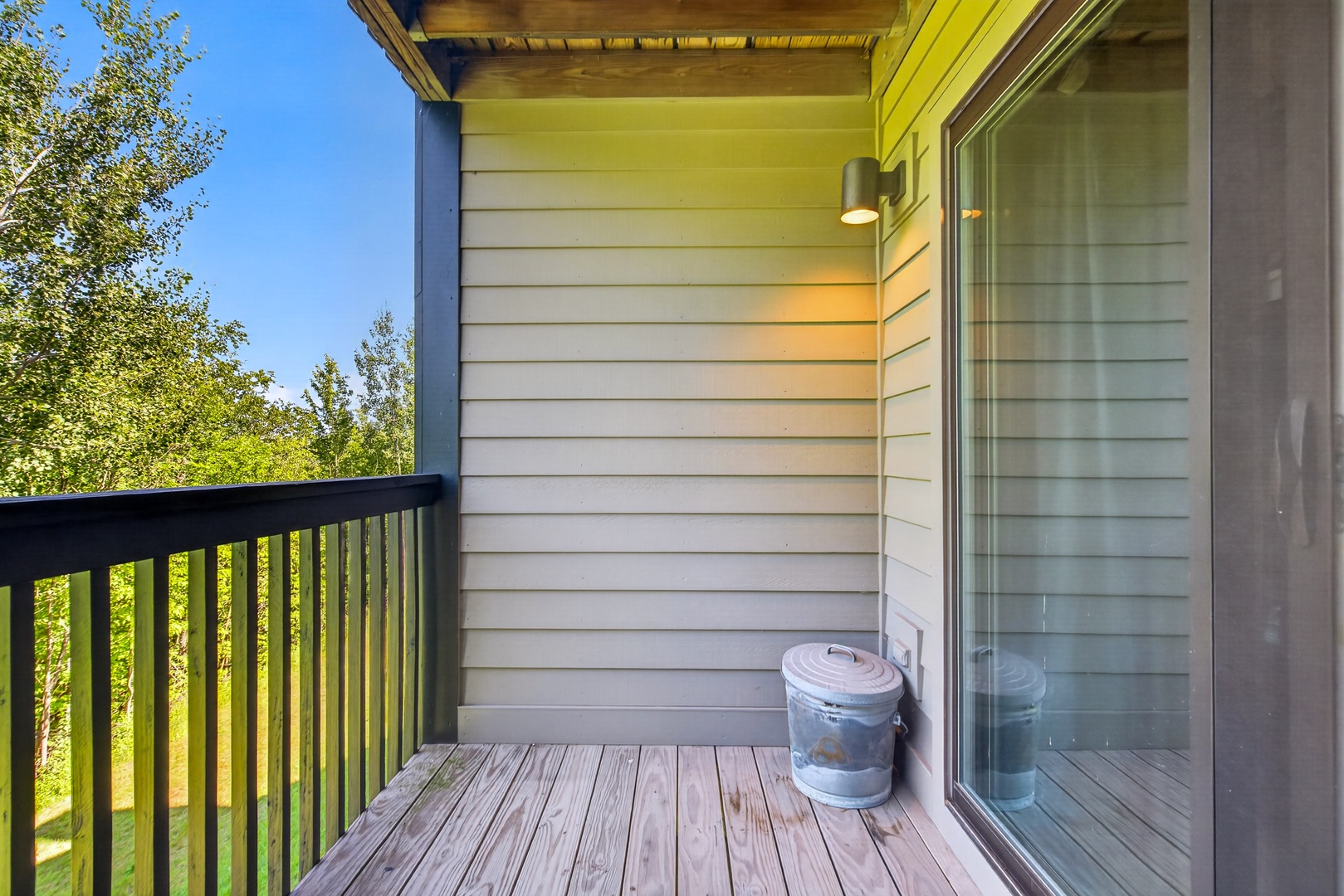 Step out onto your private balcony and breathe in the fresh air, surrounded by lush greenery. This peaceful spot is perfect for morning coffee or unwinding after a day of adventure.