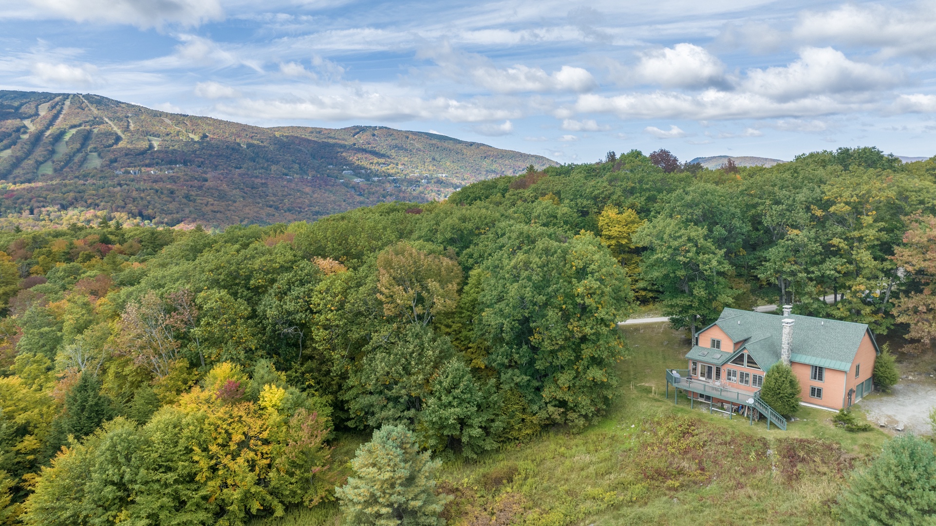 Summit Cabin in Ludlow