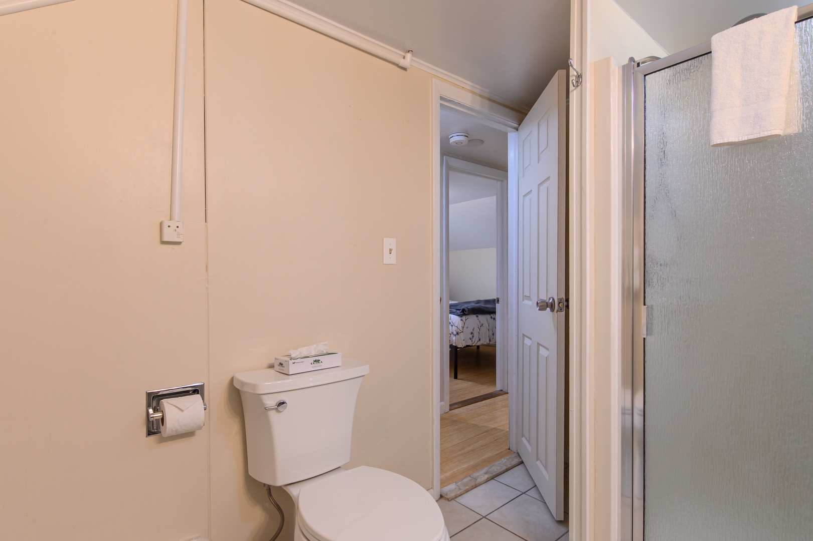A bright, comfortable bathroom that makes getting ready feel easy and relaxed, with a calm, clean feel you’ll appreciate throughout your stay.
