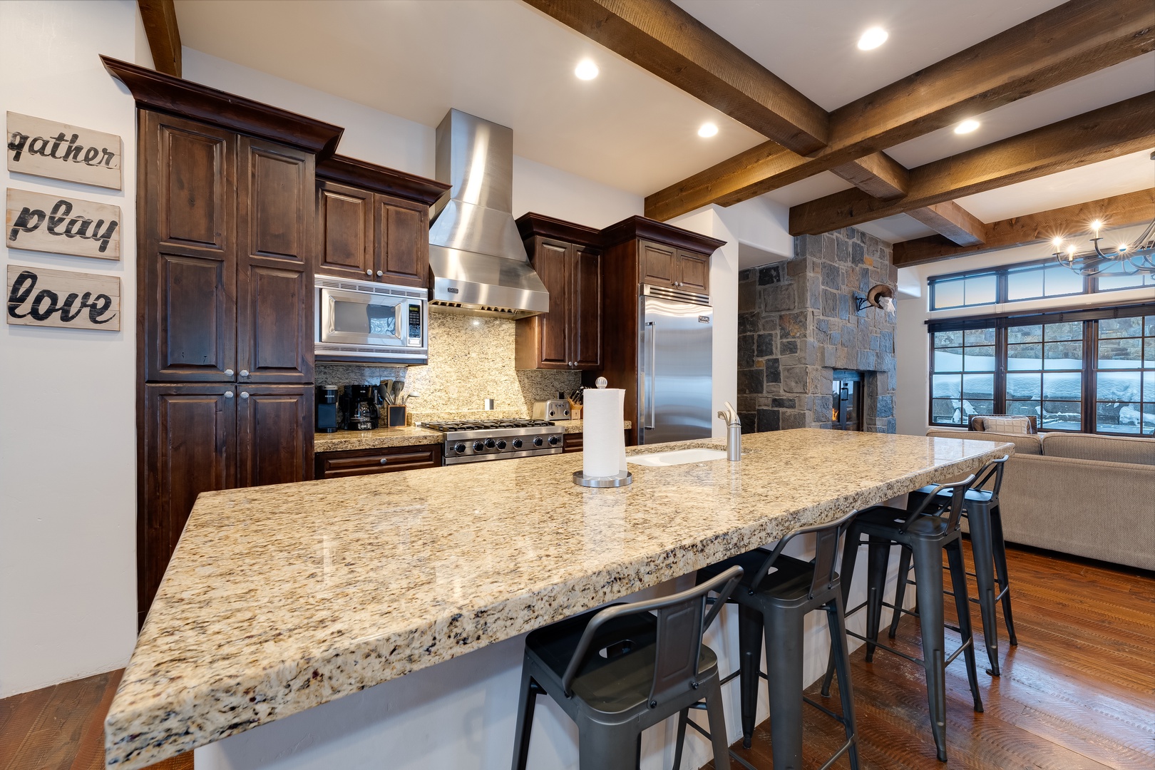 Open dining perfect for groups