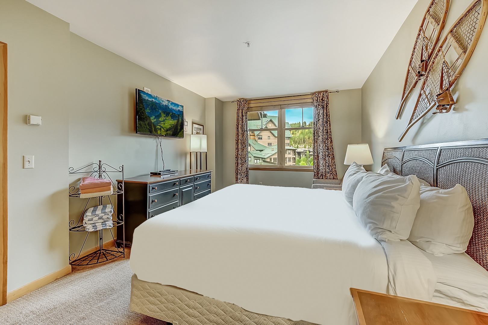Primary Bedroom with King and Ensuite