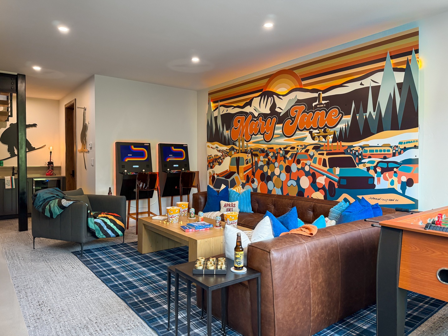 With amazing amenities, like game rooms…