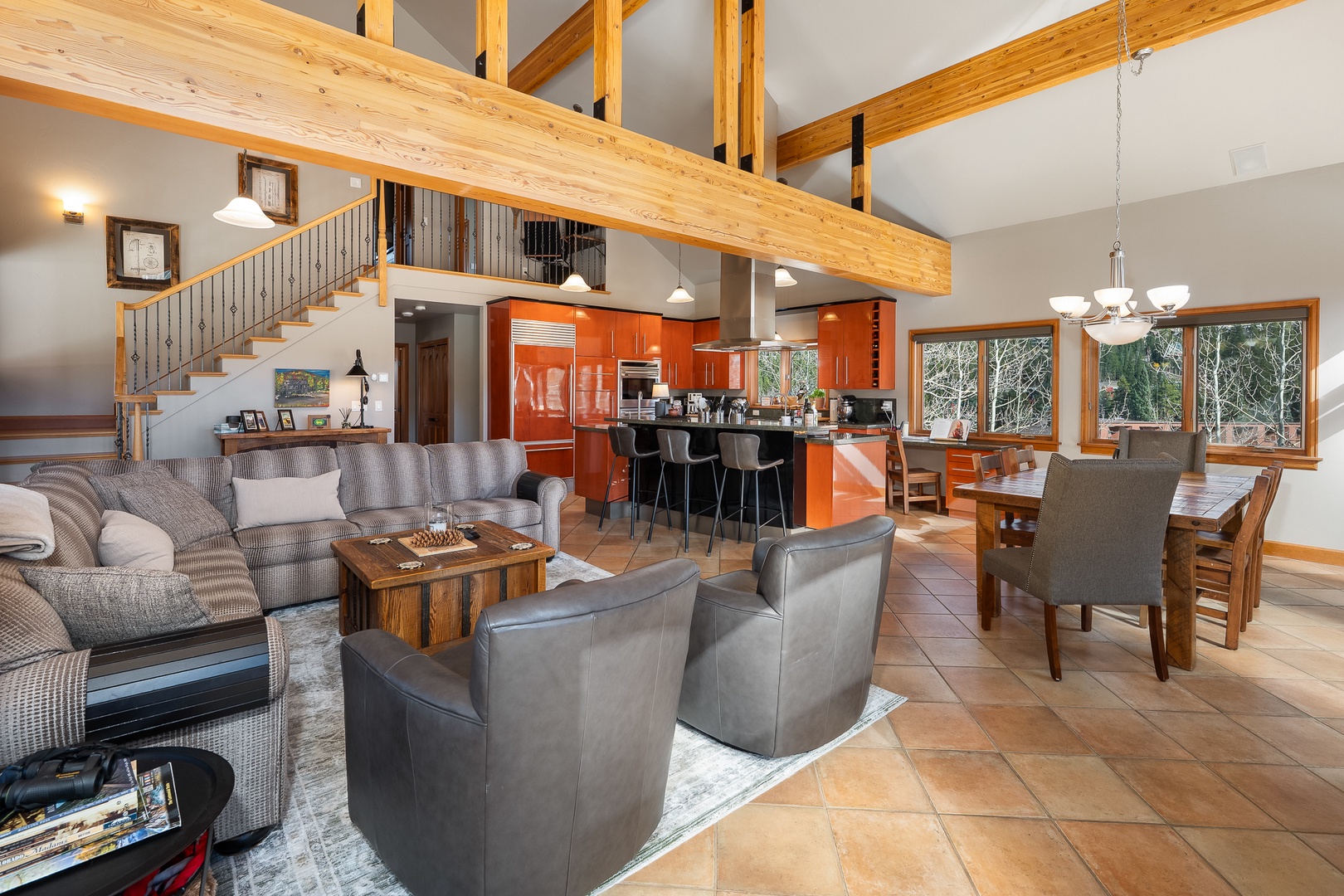 176 Fir Dr Upper Level SR-20