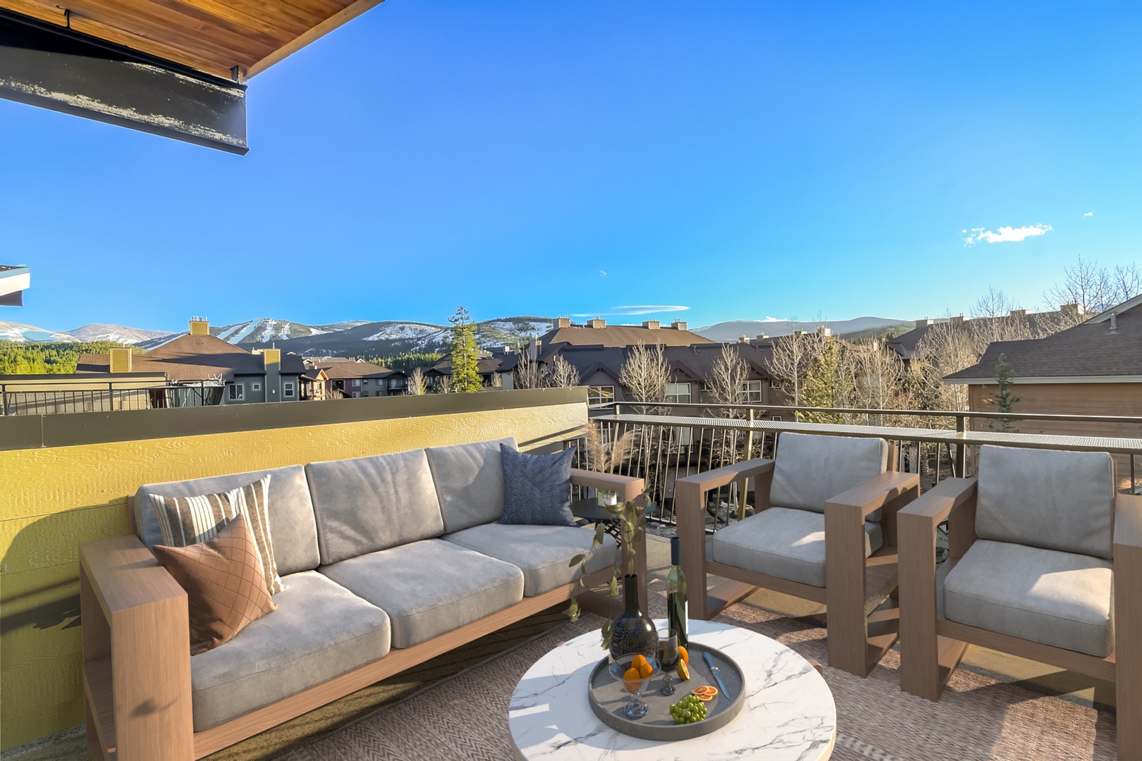 Stunning Resort Views downtown Winter Park on two rooftop decks!