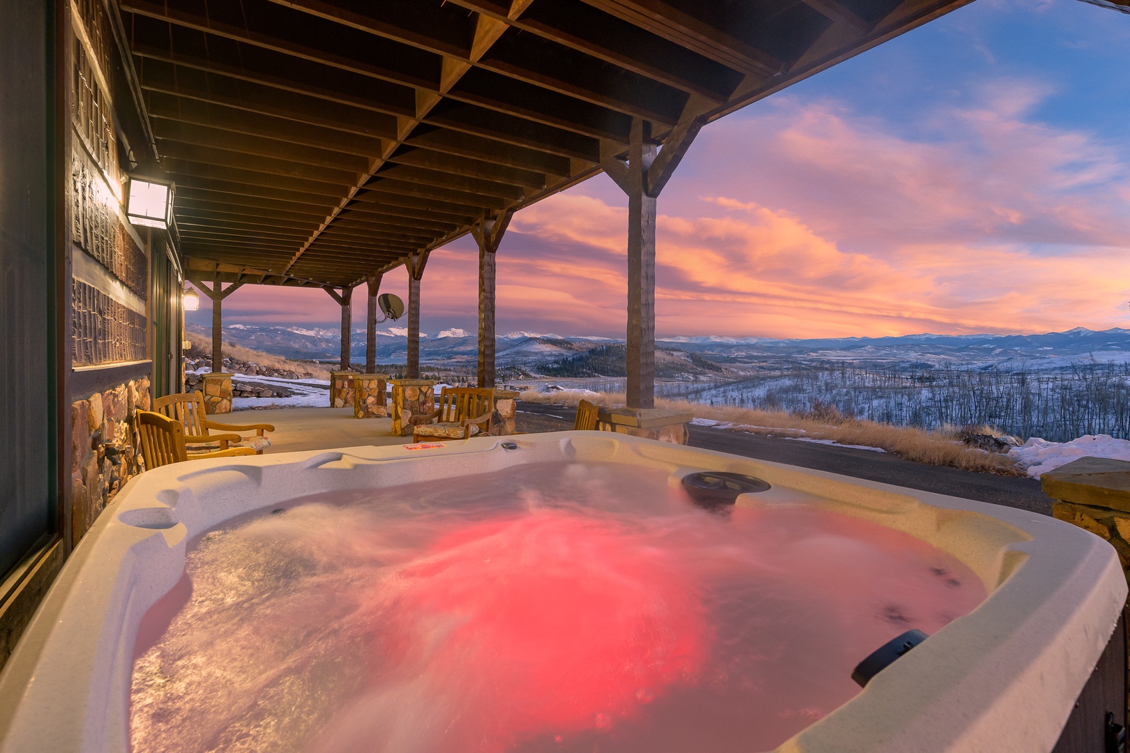 Soak in the bubbling hot tub and enjoy the mountain views, your alpine escape!