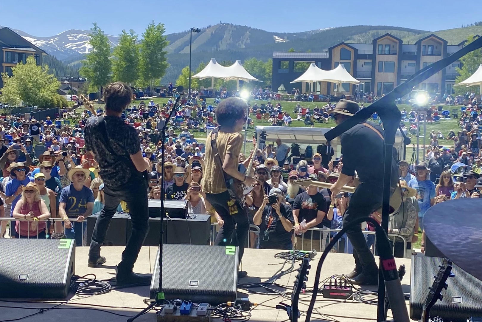 Live outdoor music at Hideaway park all summer long!