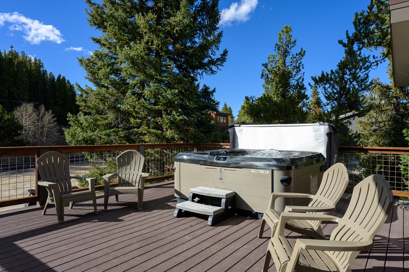 176 Fir Dr Upper Level SR-36