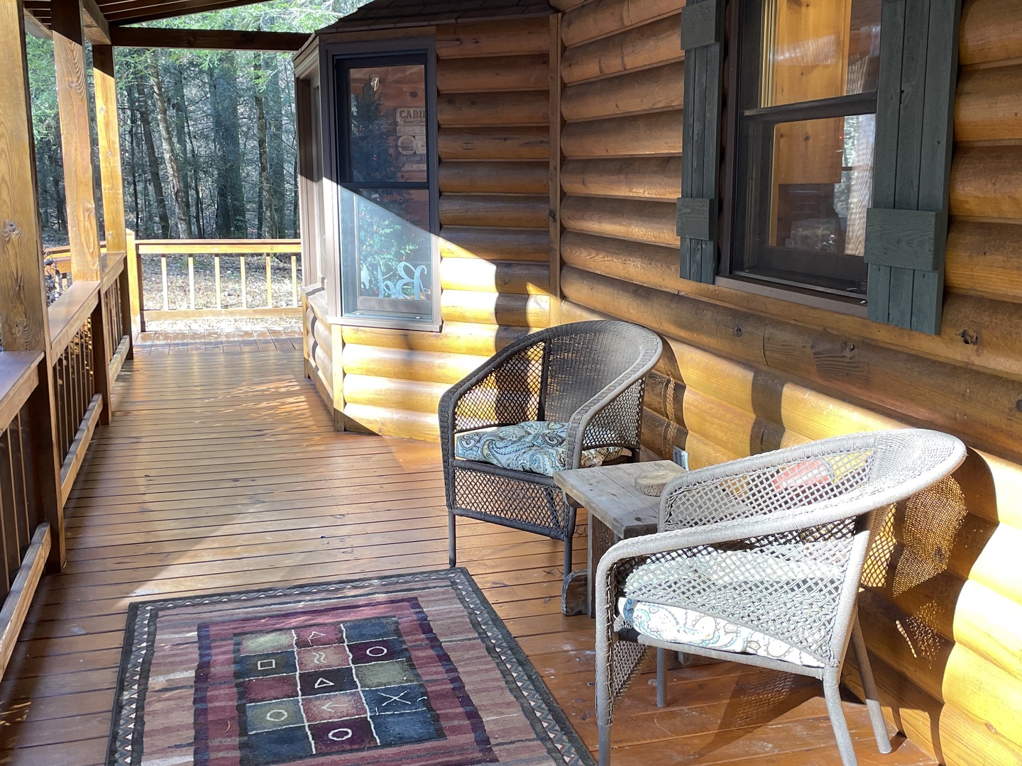 Bear Creek:  Front Porch Seating
