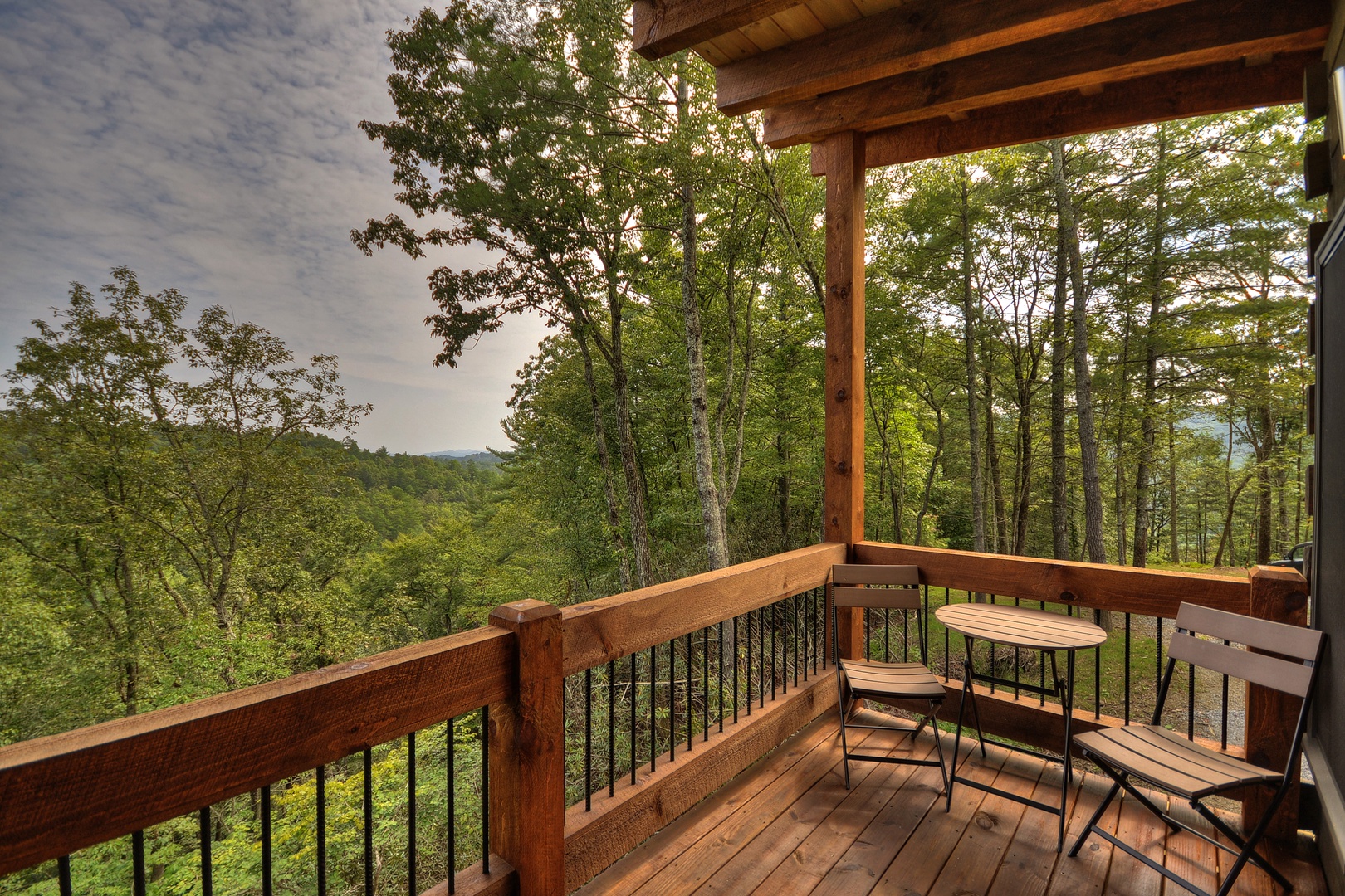3 Peaks Treehouse- Outdoor Seating