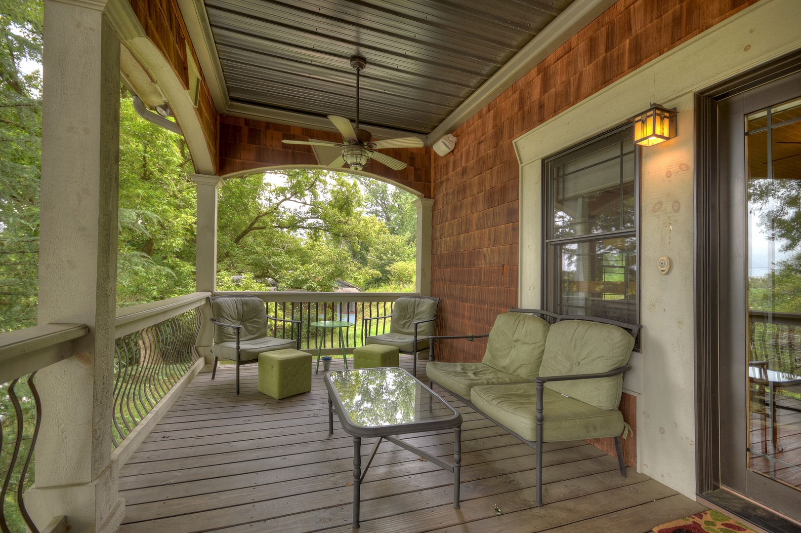 Blue Ridge Cottage- Outdoor Lounge Area