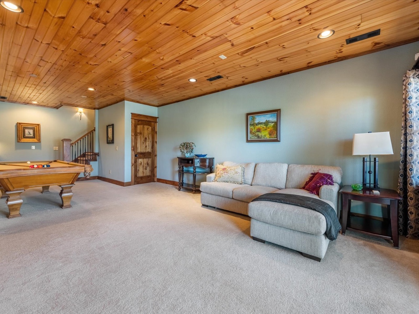 Blue Ridge Cottage - Lower Level Living Room