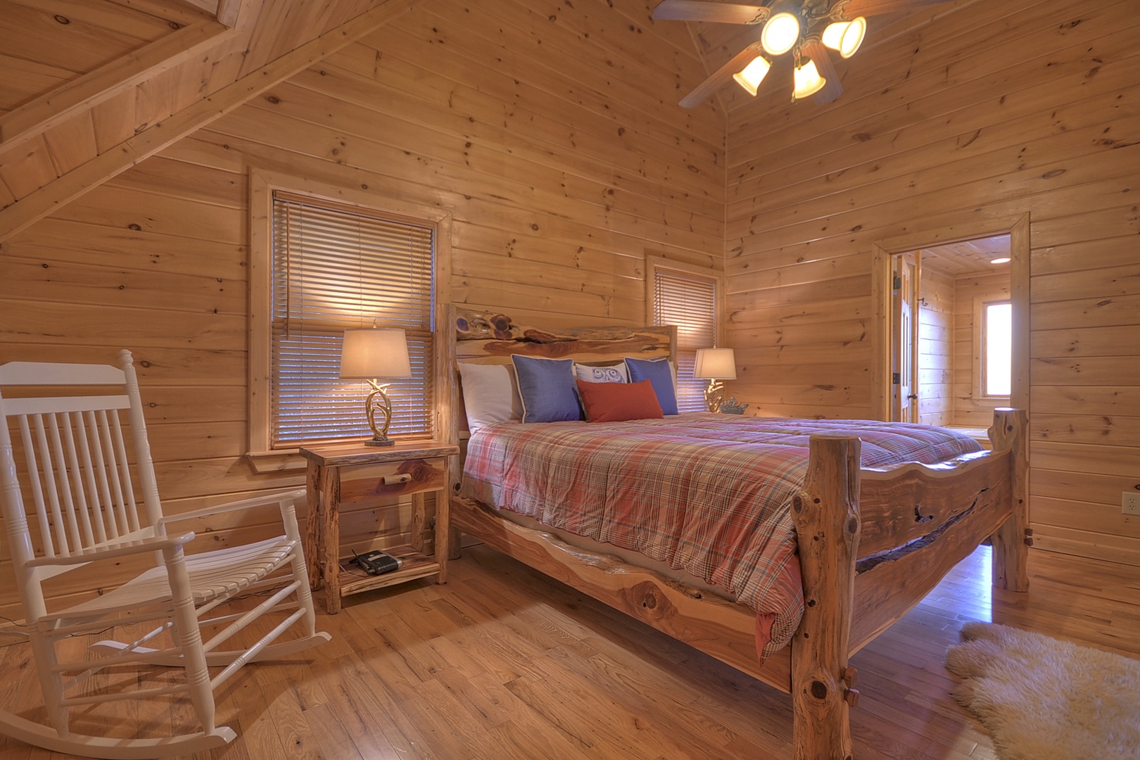 Bearcat Lodge- Upper level king bedroom with private bathroom