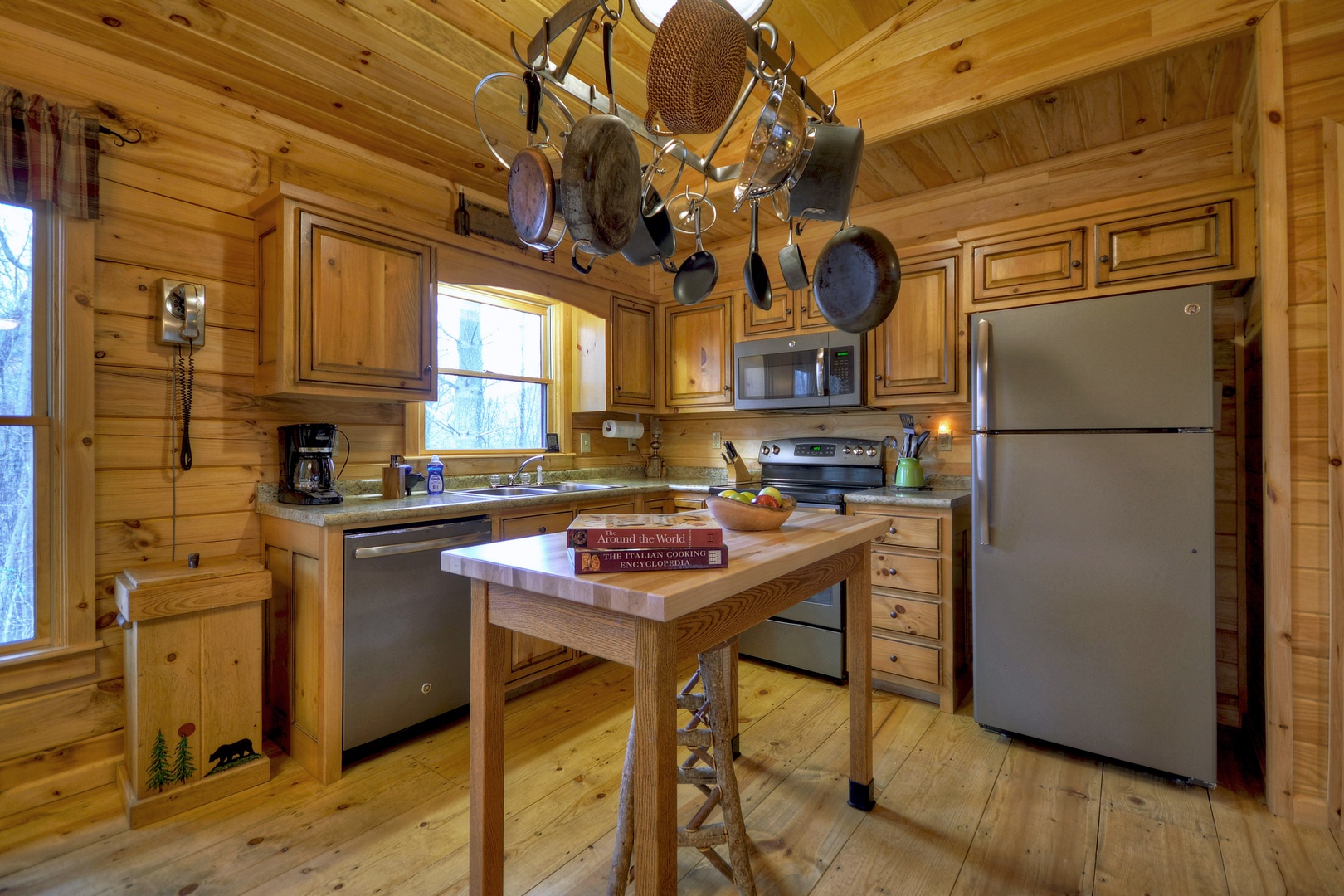 Bear Butte - Fully Equipped Kitchen