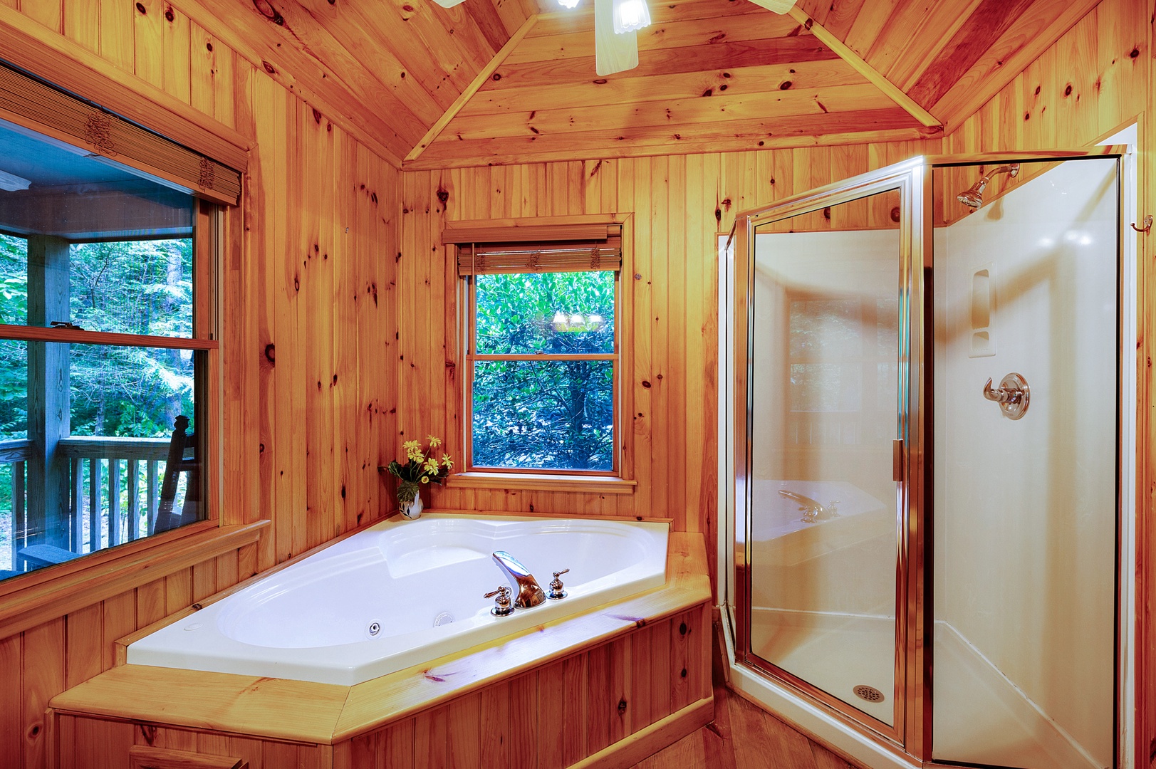 A Whitewater Retreat - Primary King Bedroom's Private Bathroom