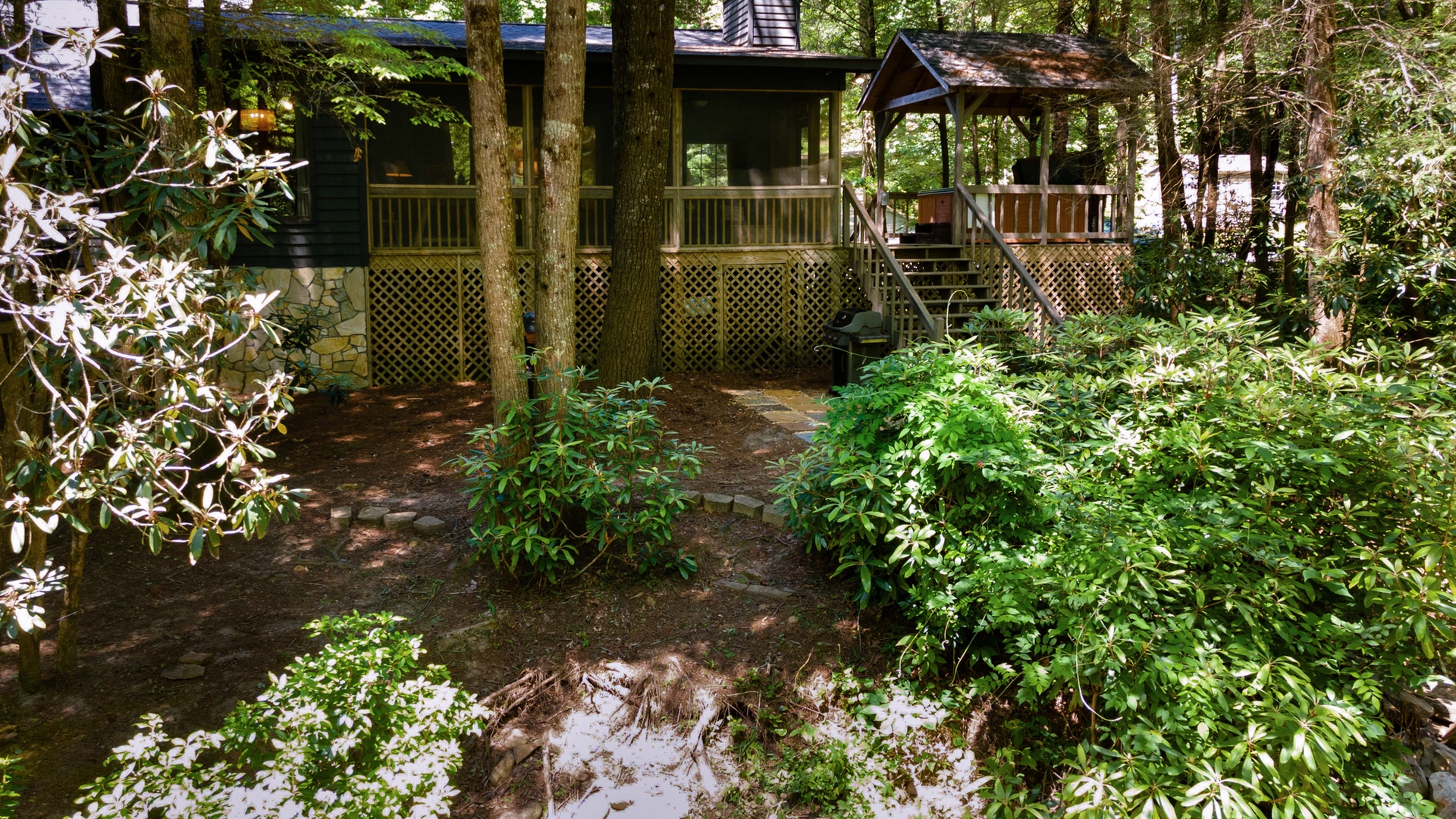 A Whitewater Retreat - Front View of Cabin