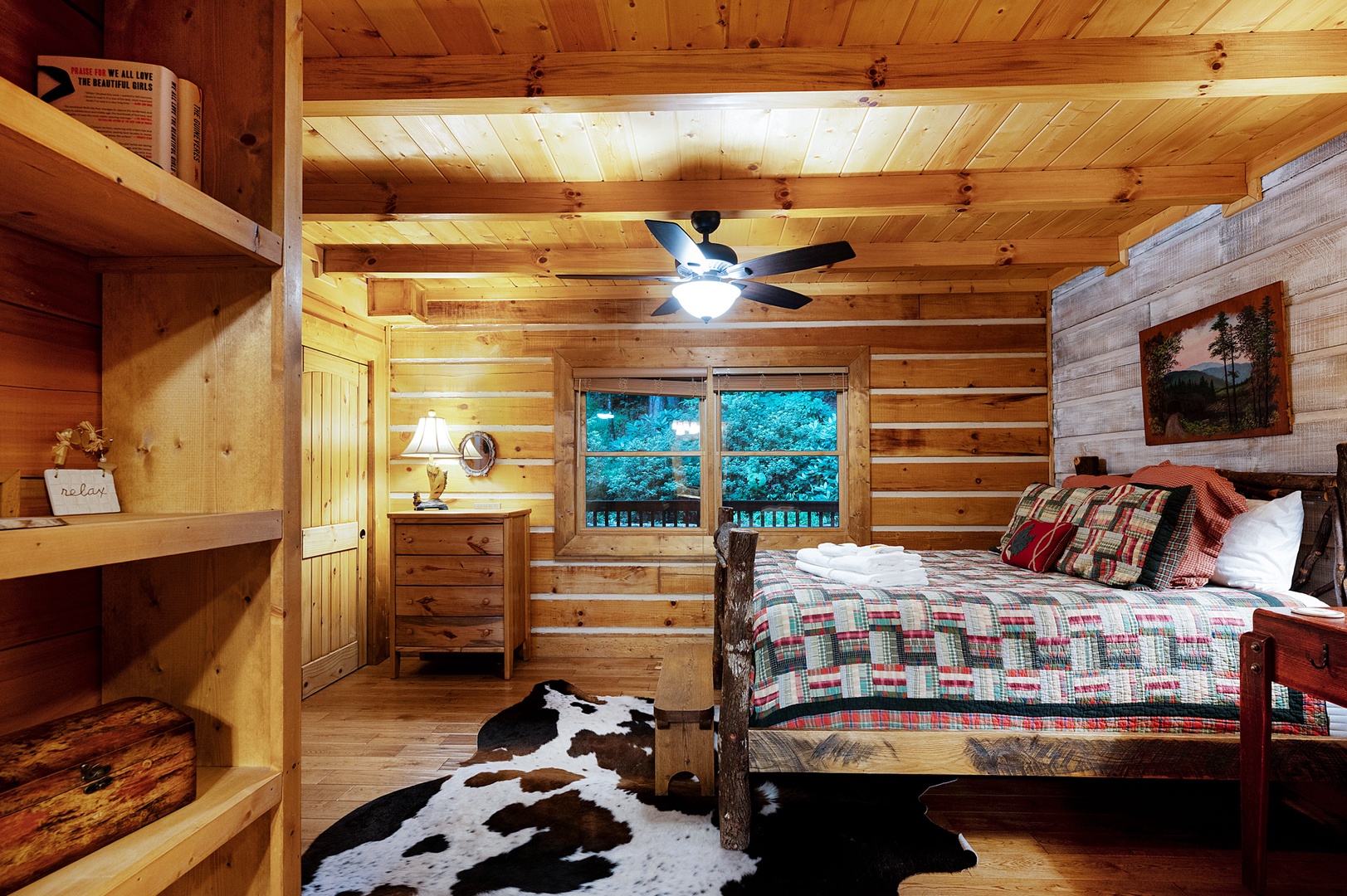 Mountaintown Creek Lodge - Entry Level Guest Bedroom