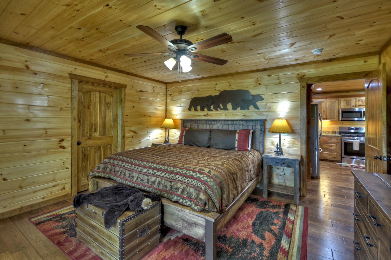 Deer Trails Cabin - Entry Level King Bedroom