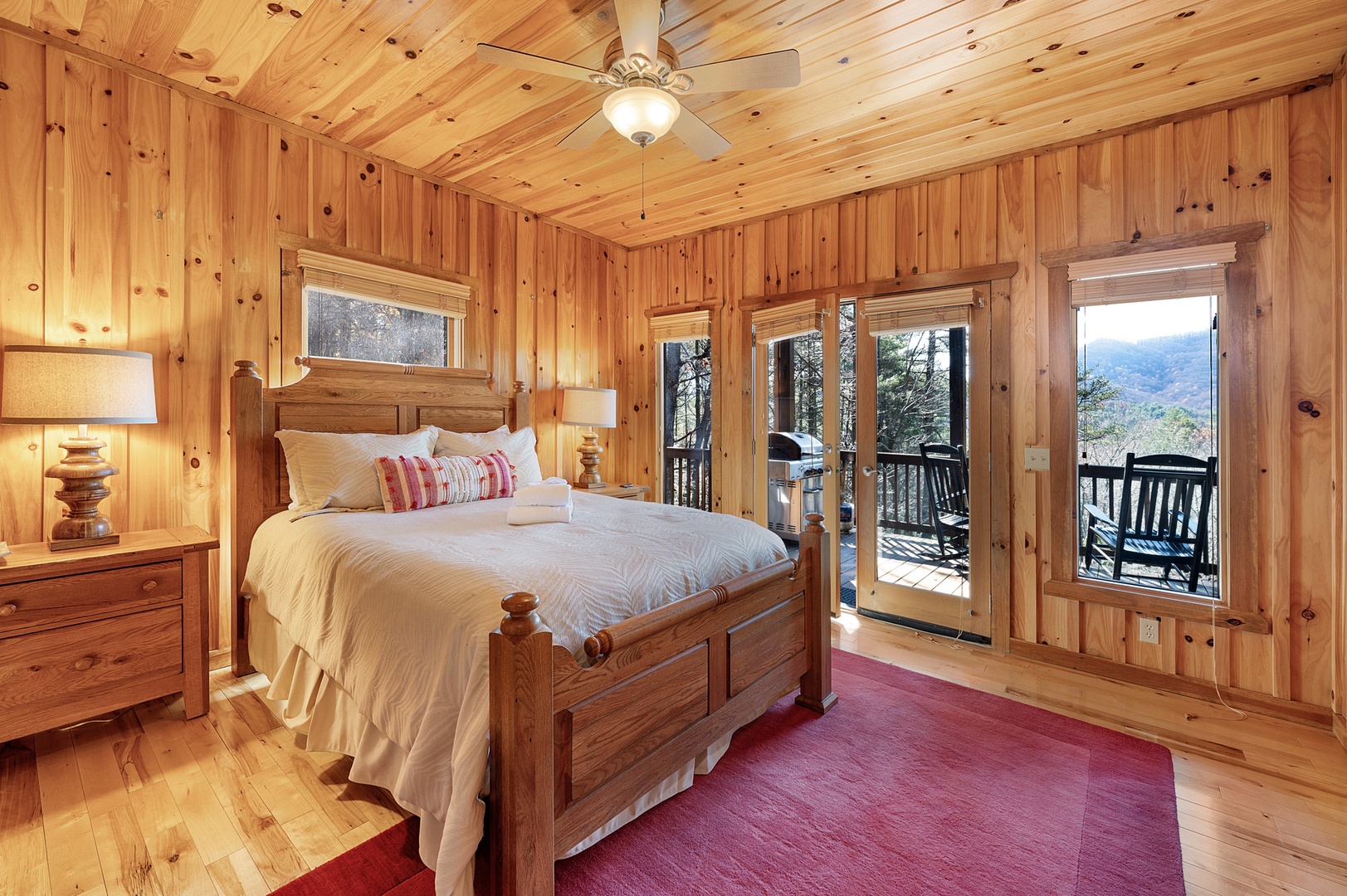 Cohutta Hideaway - Entry Level Guest Bedroom