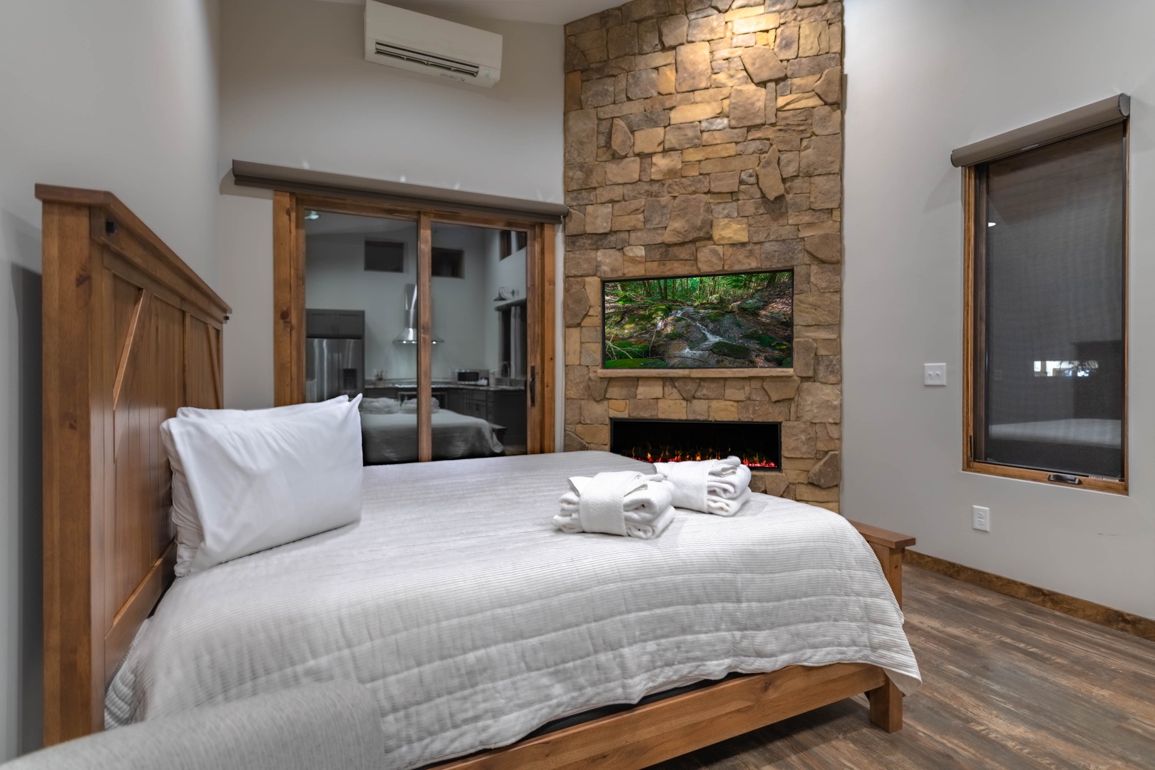 Cohutta Mountain Retreat- Queen bedroom in the suite