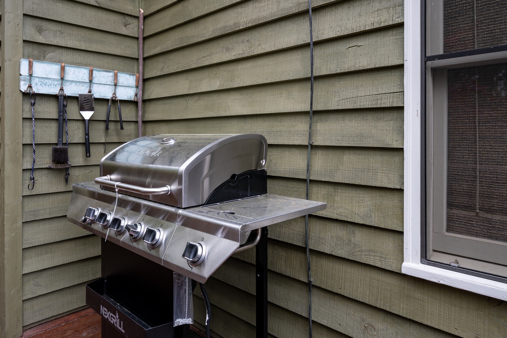 Hayes Haven - Entry Level Deck Gas Grill