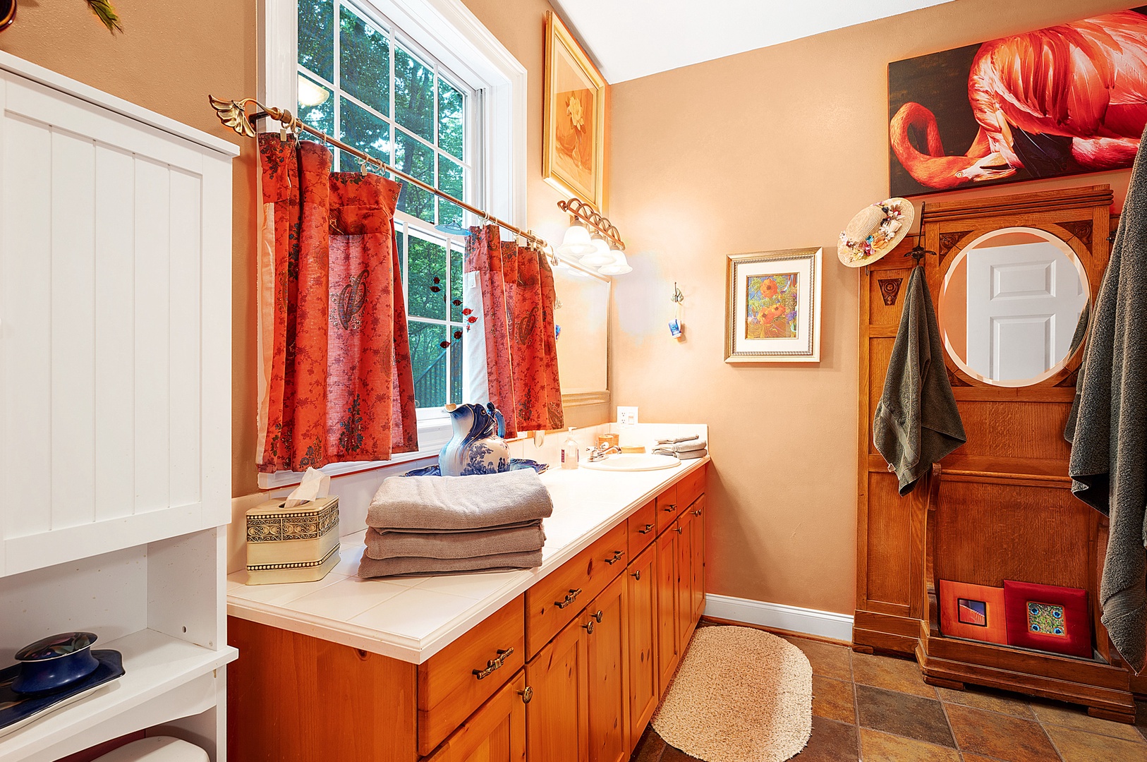 The House on the Hill: Lower Level Shared Bathroom