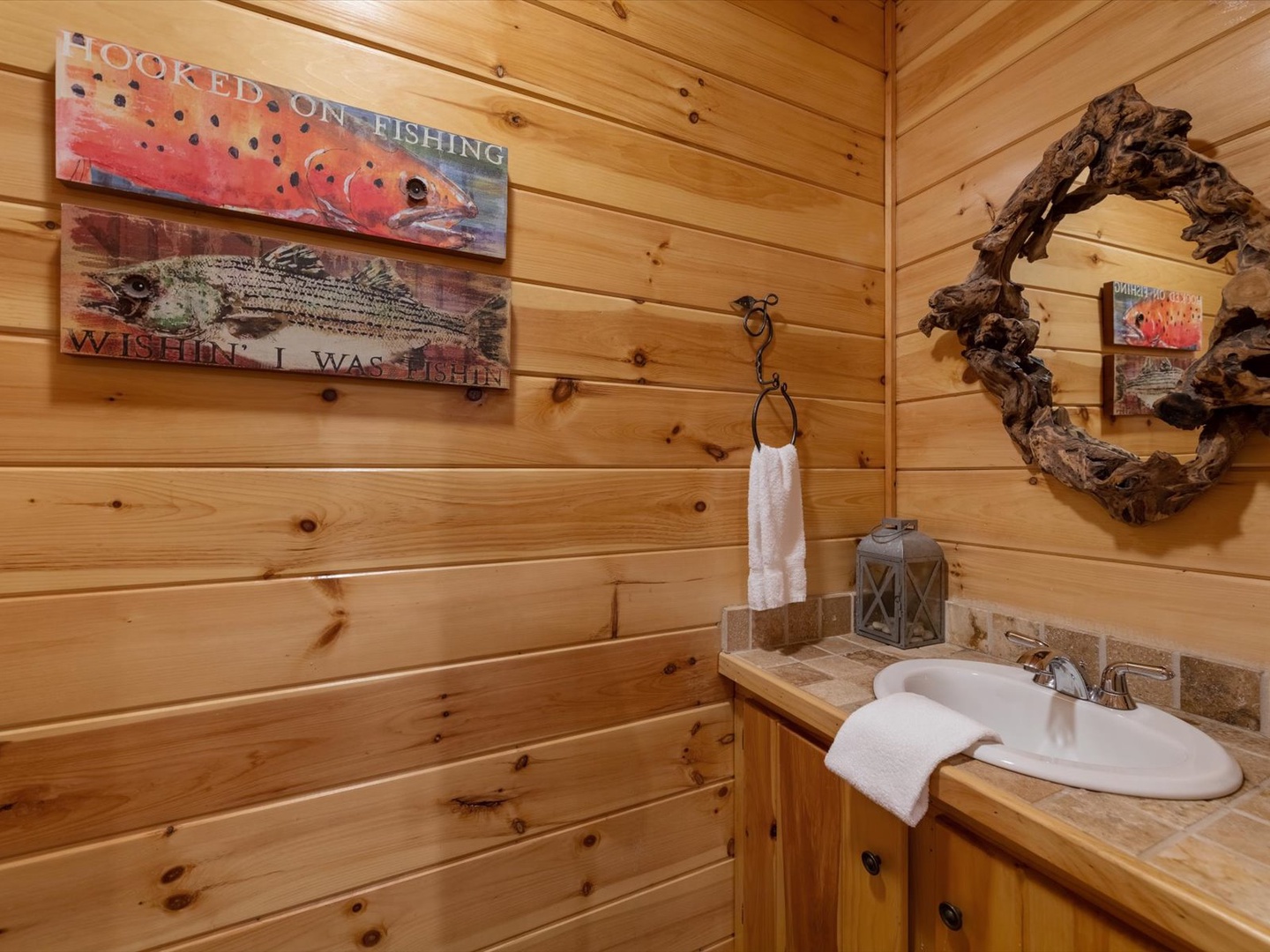 Medley Sunset Cove- Entry shared bathroom space