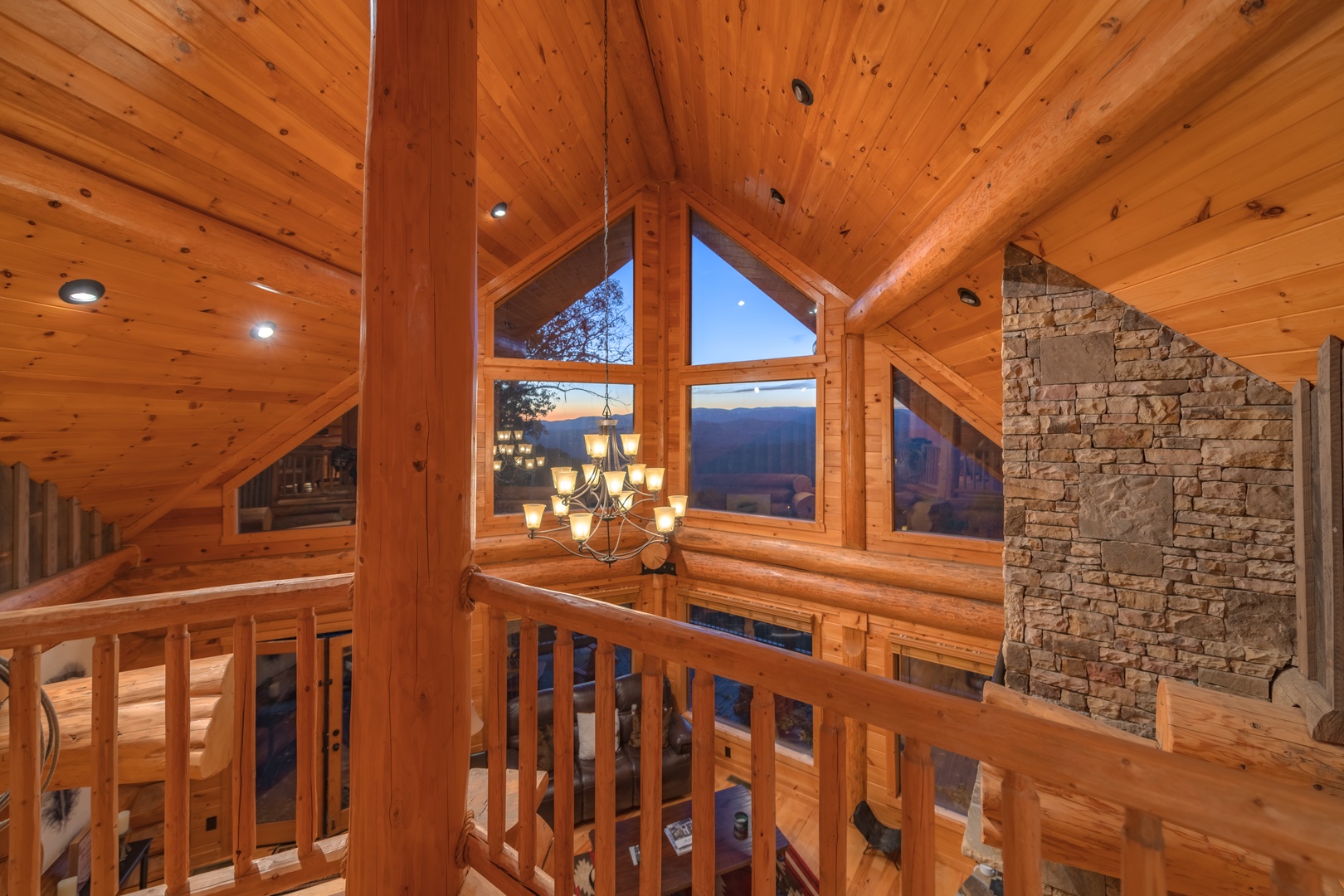 Saddle Lodge - Floor to Ceiling Windows