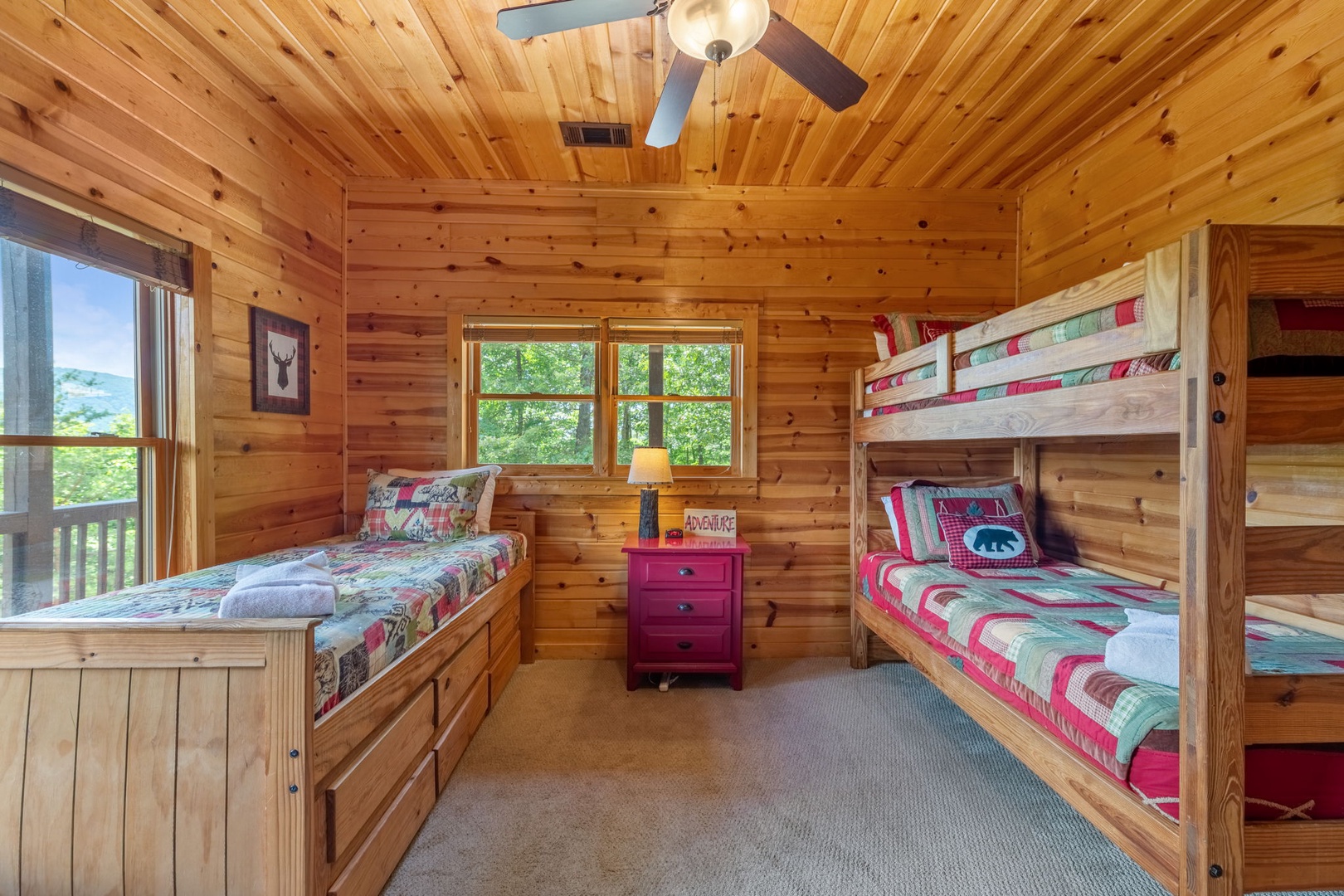 Moonlight Lodge - Lower Level Bunk Bedroom