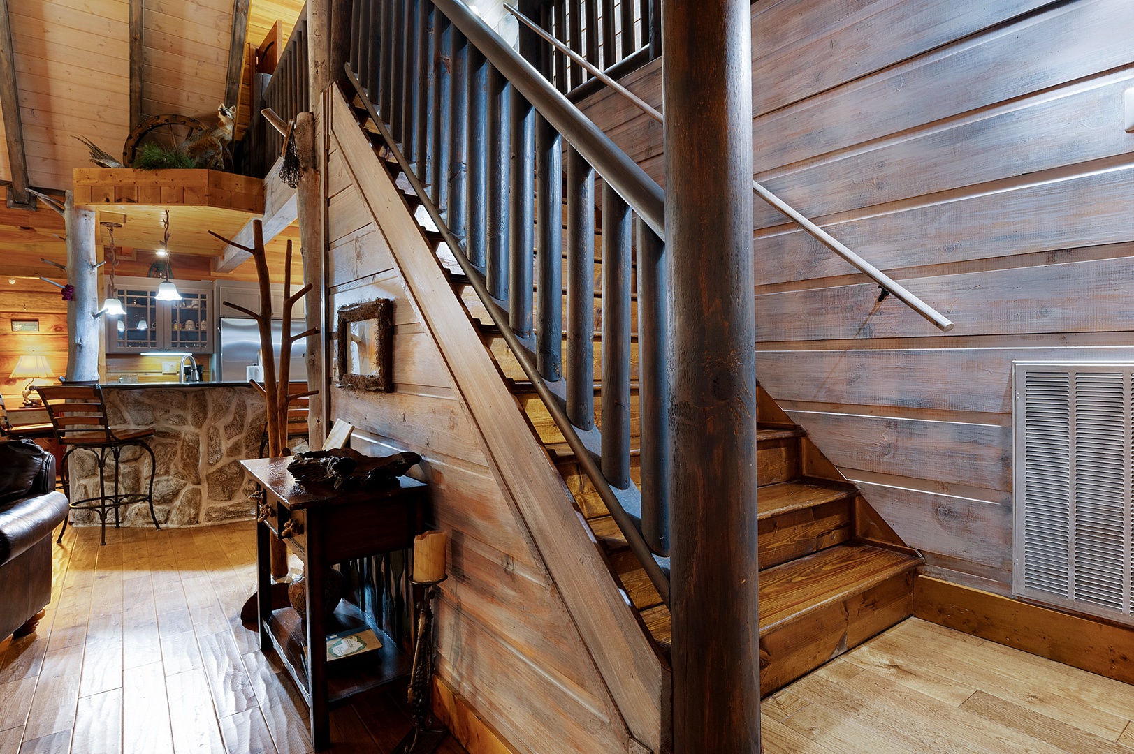 Mountaintown Creek Lodge - Upper Level Staircase
